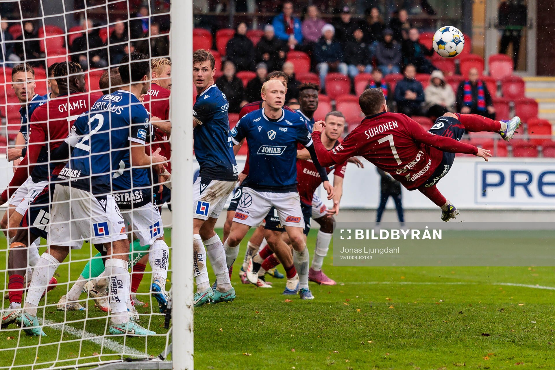 Östers Anssi Suhonen gör 1-0