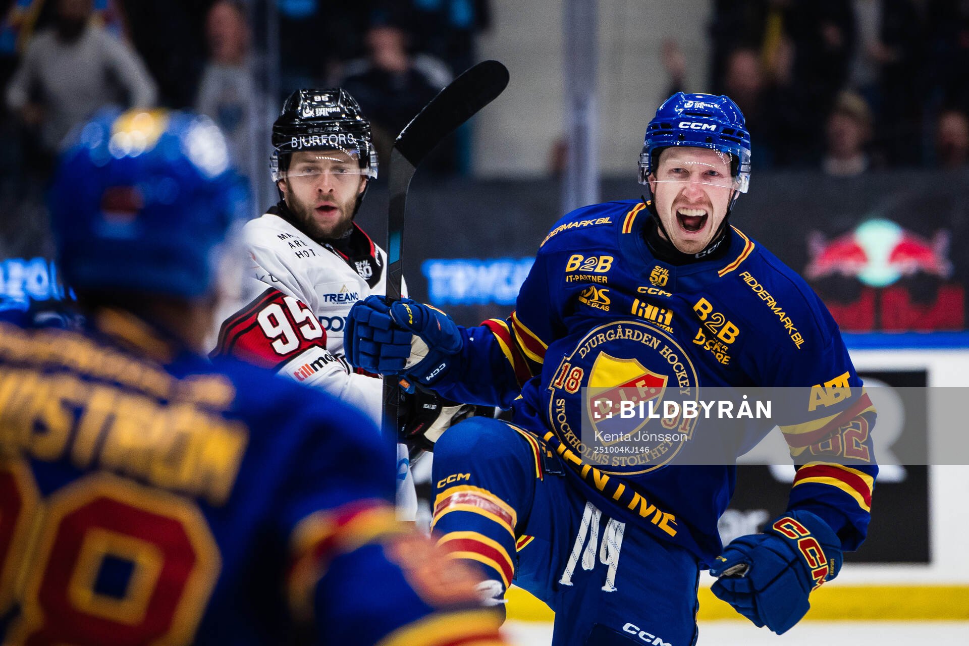 Djurgårdens Colby Sissons jublar