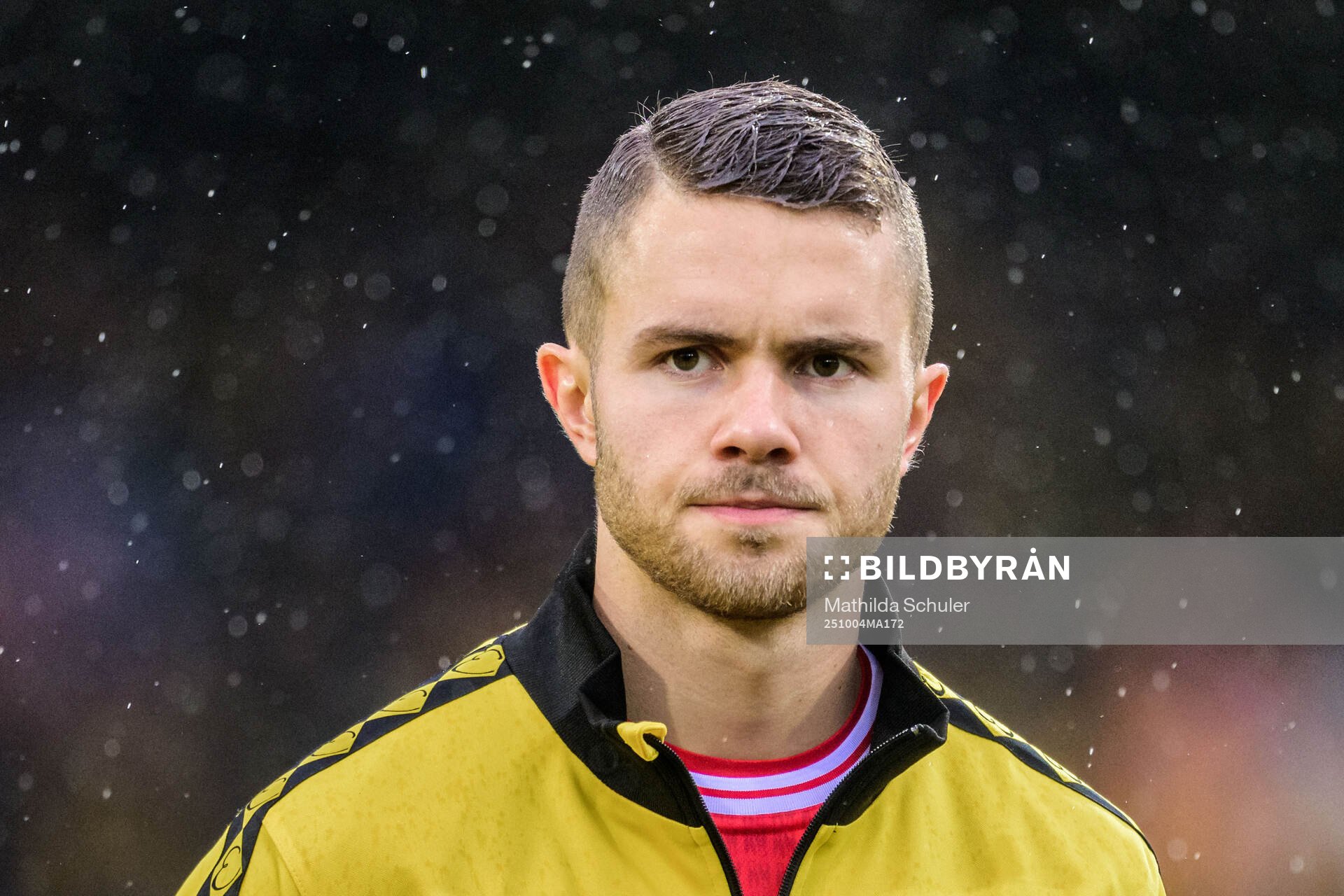Elfsborgs Julius Magnussoninför fotbollsmatchen i