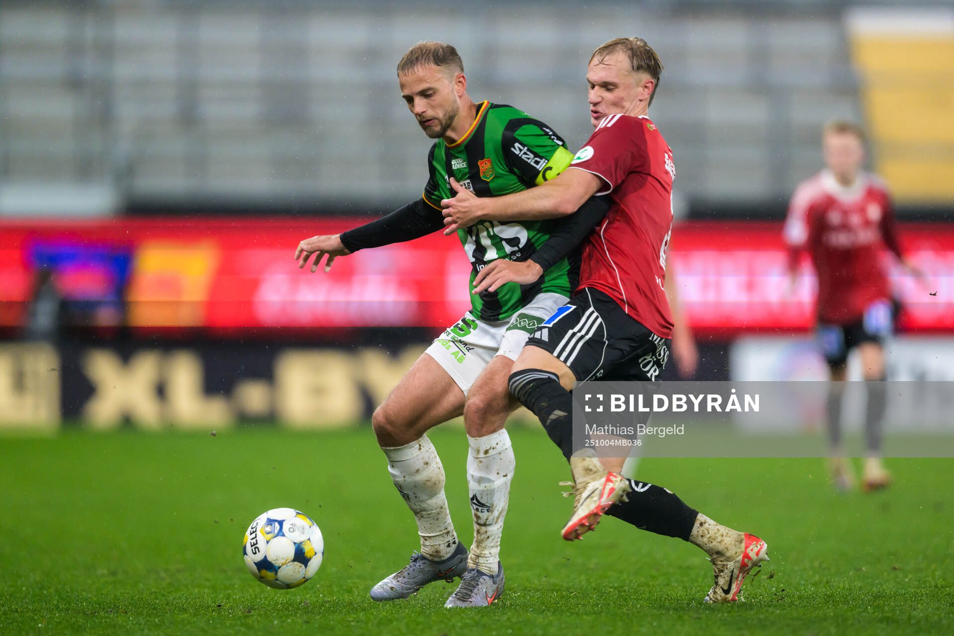 GAIS Gustav Lundgren och IFK Norrköpings Marcus Baggesen