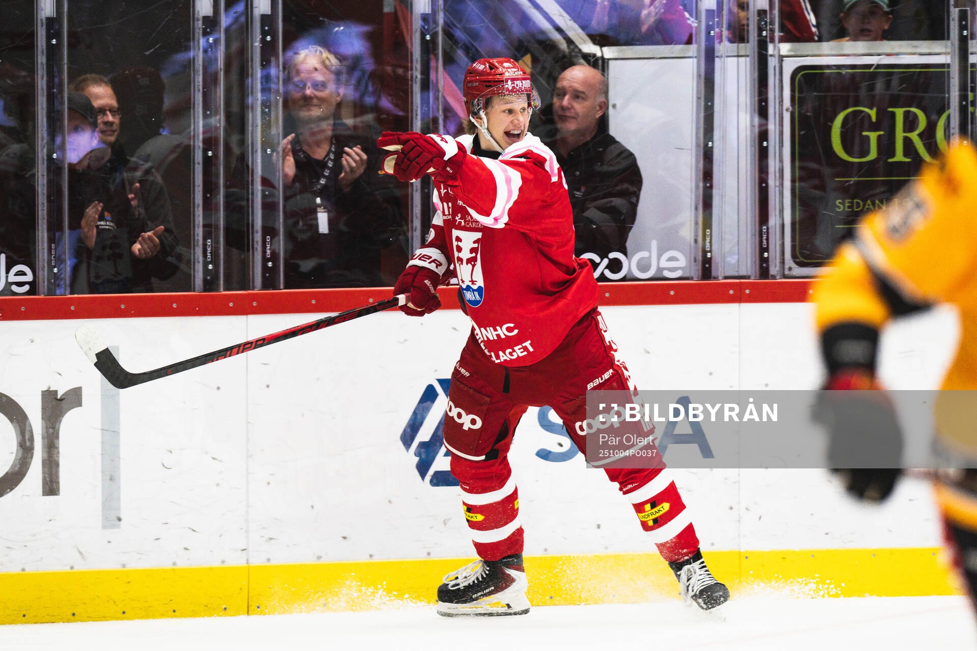 Timrås Eddie Genborg jublar