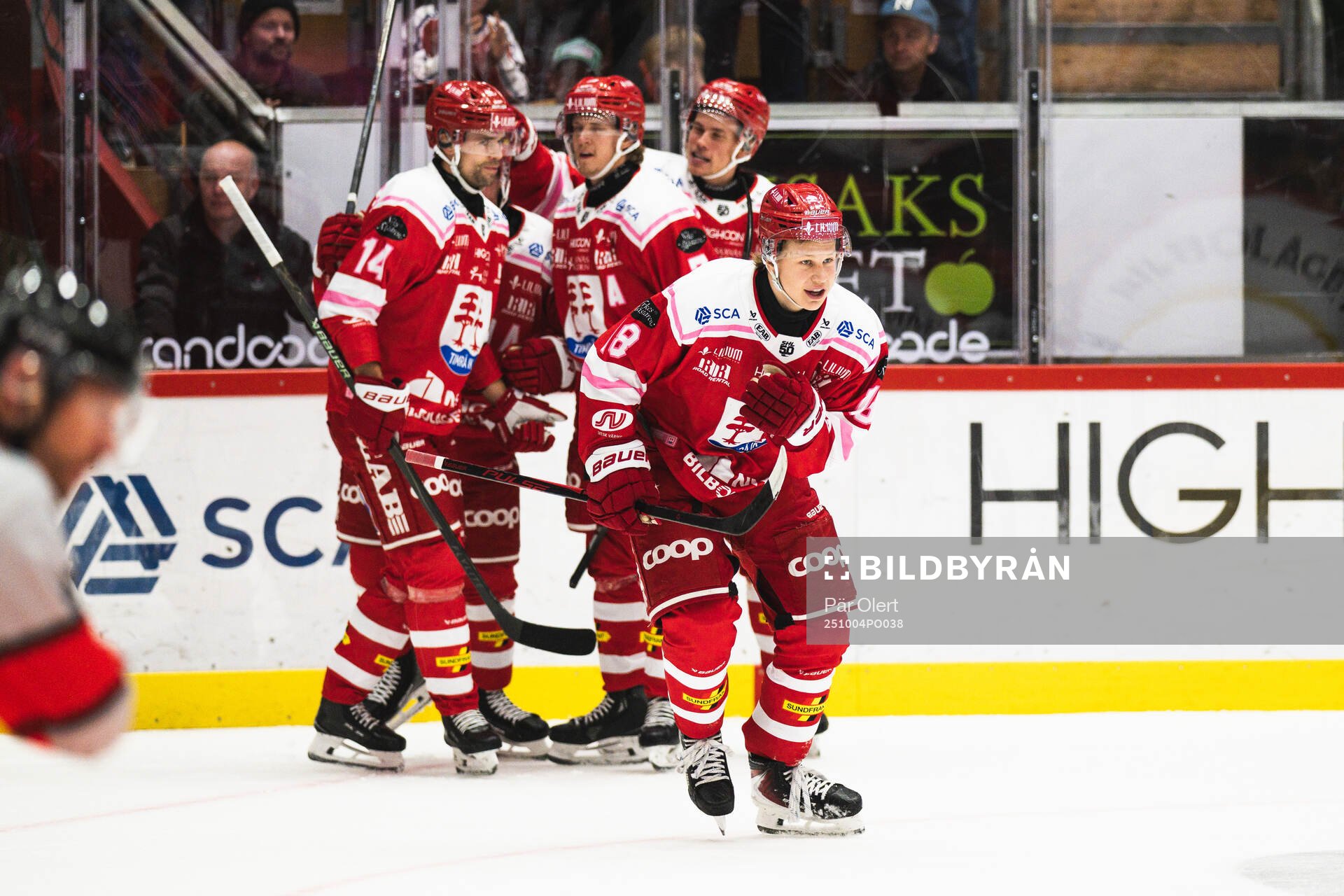 Timrås Eddie Genborg jublar
