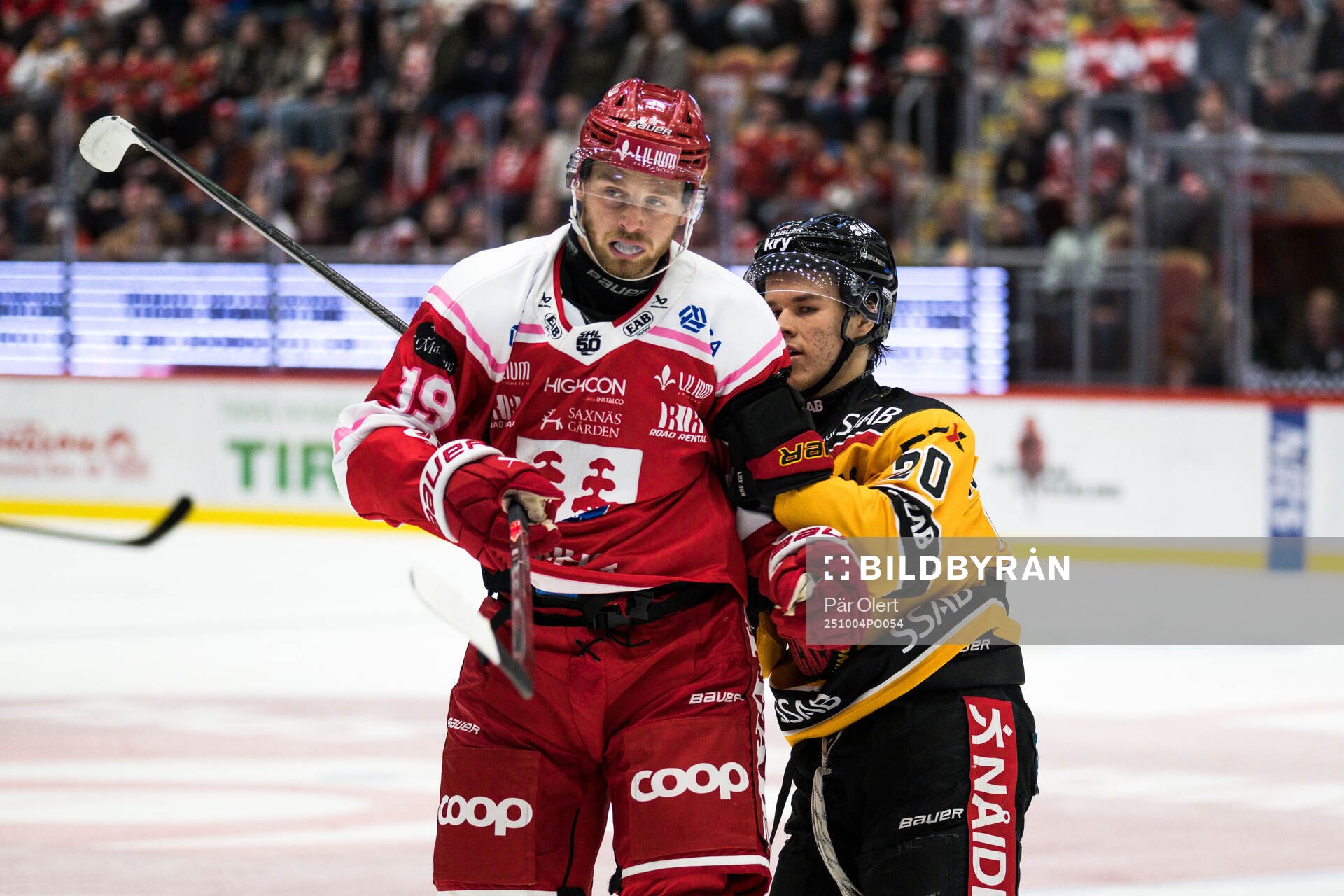 Timrås Marcus Westfält och Luleås Casper Juustovaara