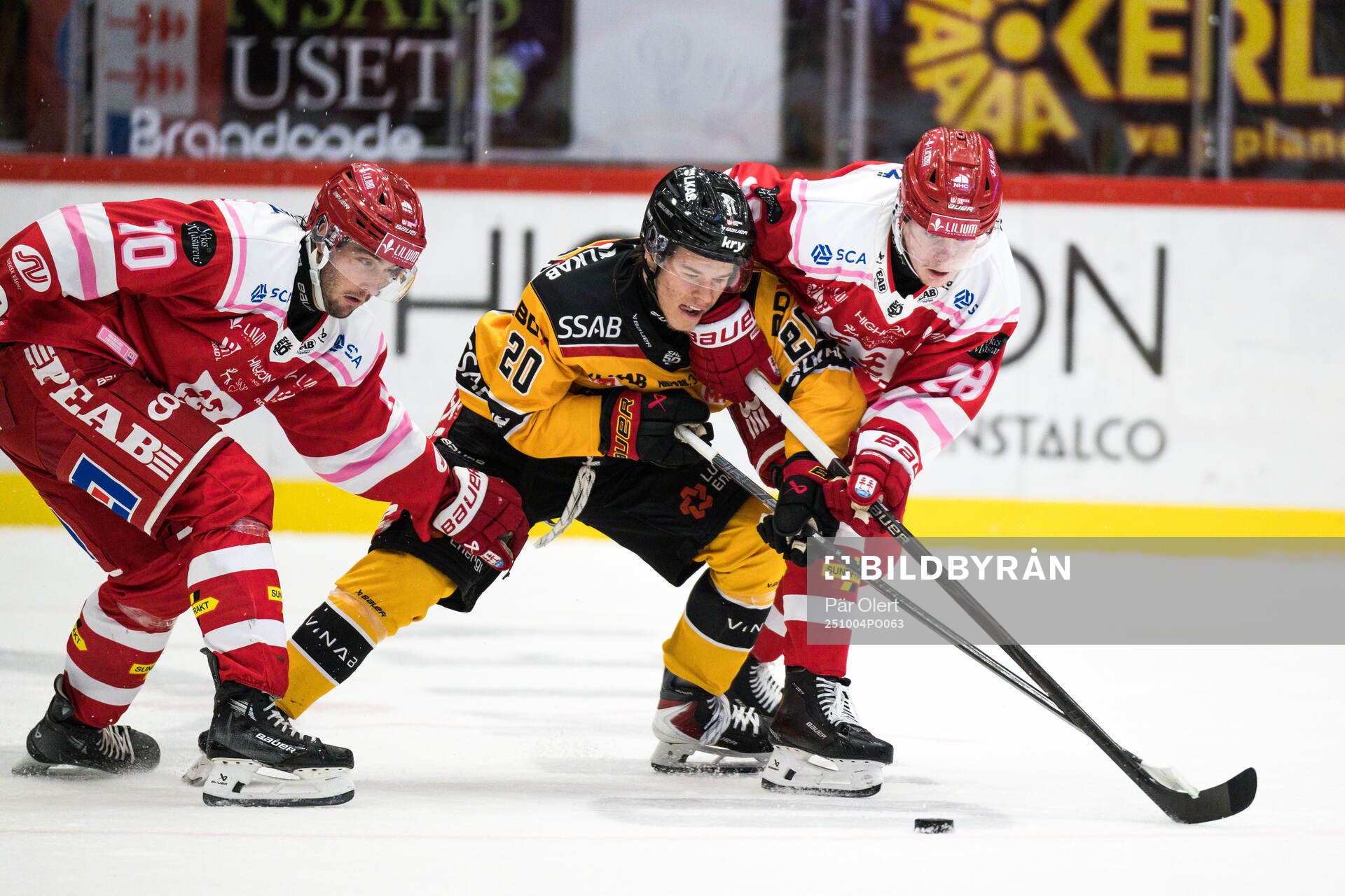 Luleås Casper Juustovaara Karlsson och Timrås Simon