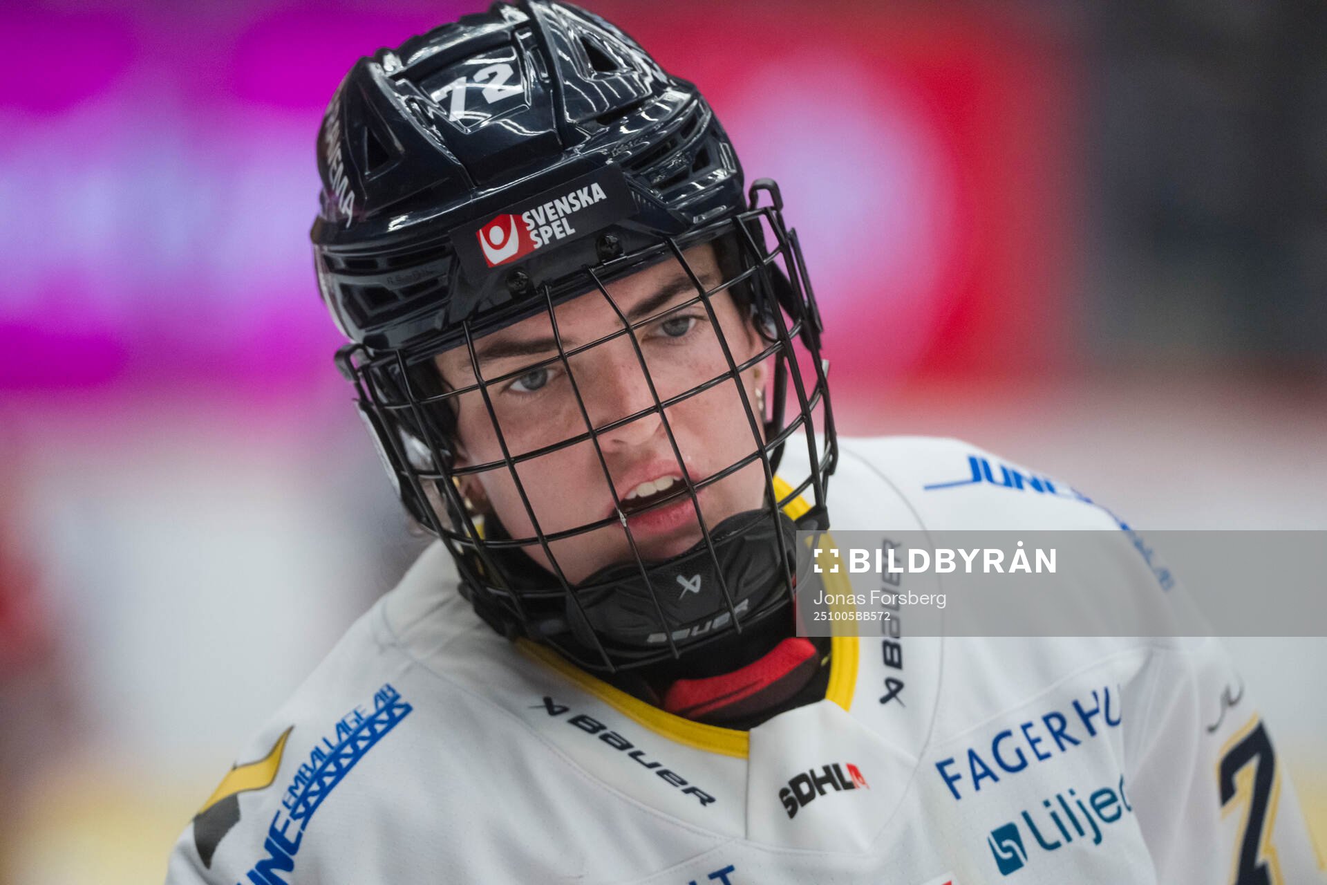 HV71s Rachel Weiss