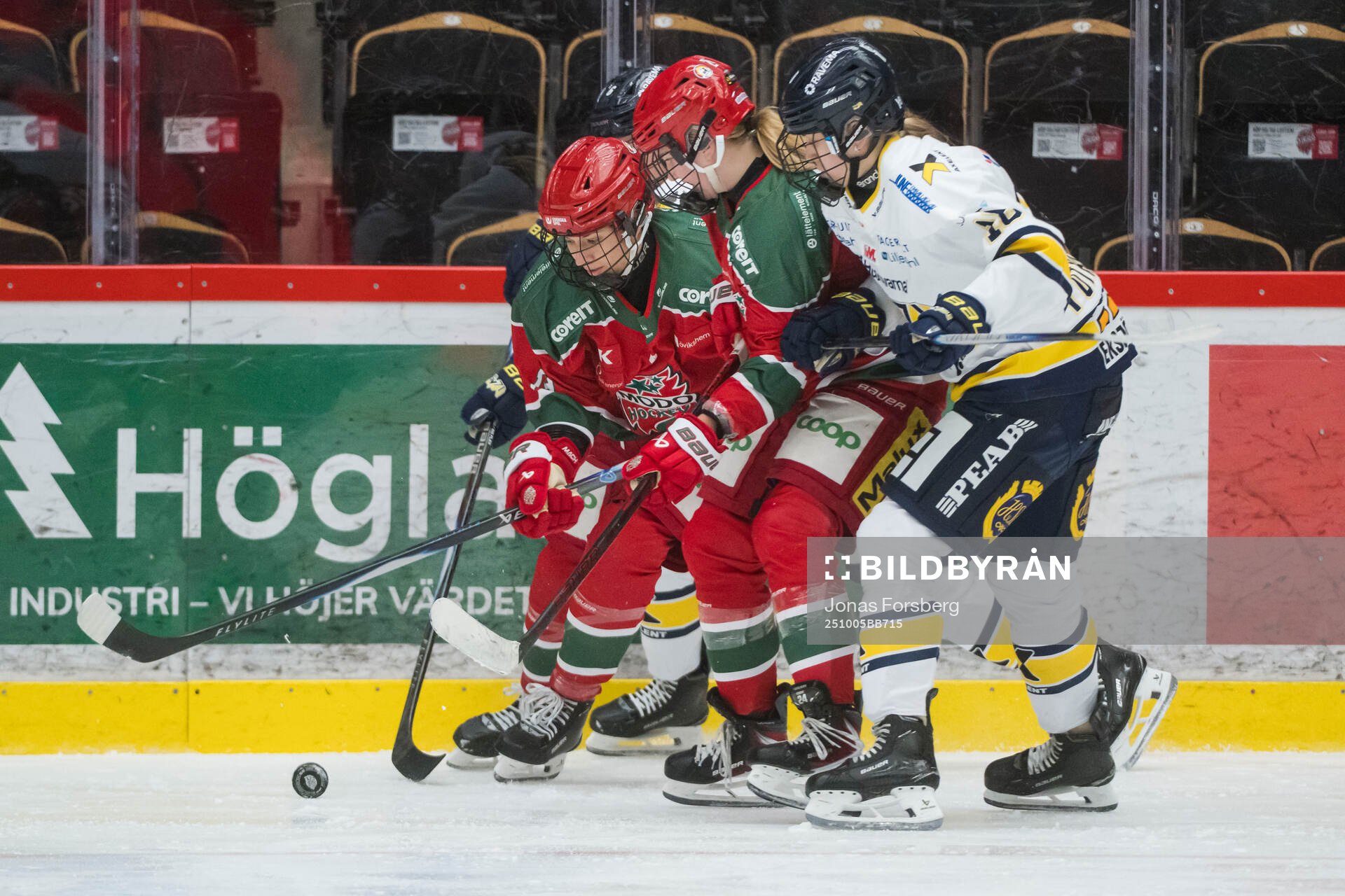Modos Ebba Hedqvist och HV71s Ema Tothova