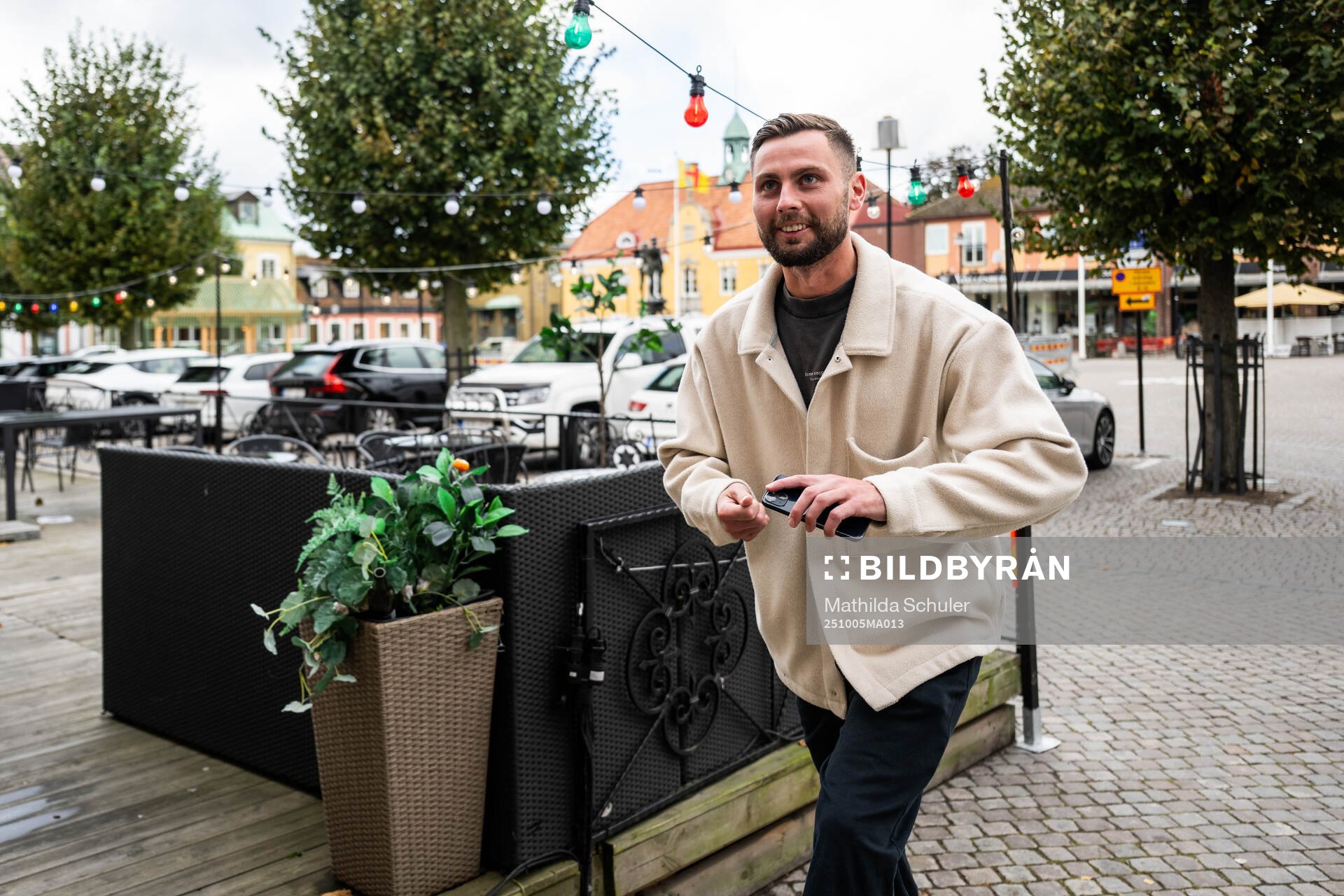 Mjällbys Axel Norén anländer