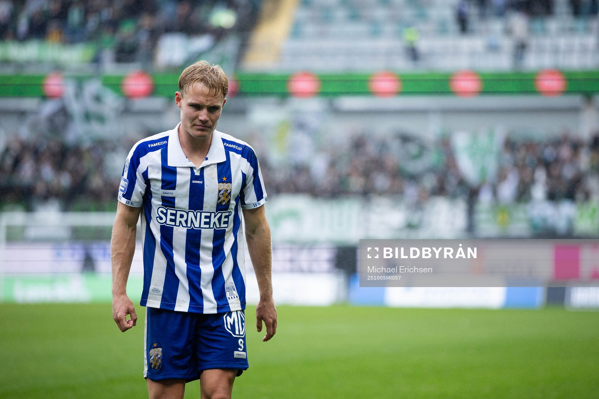 IFK Göteborgs Max Fenger deppar