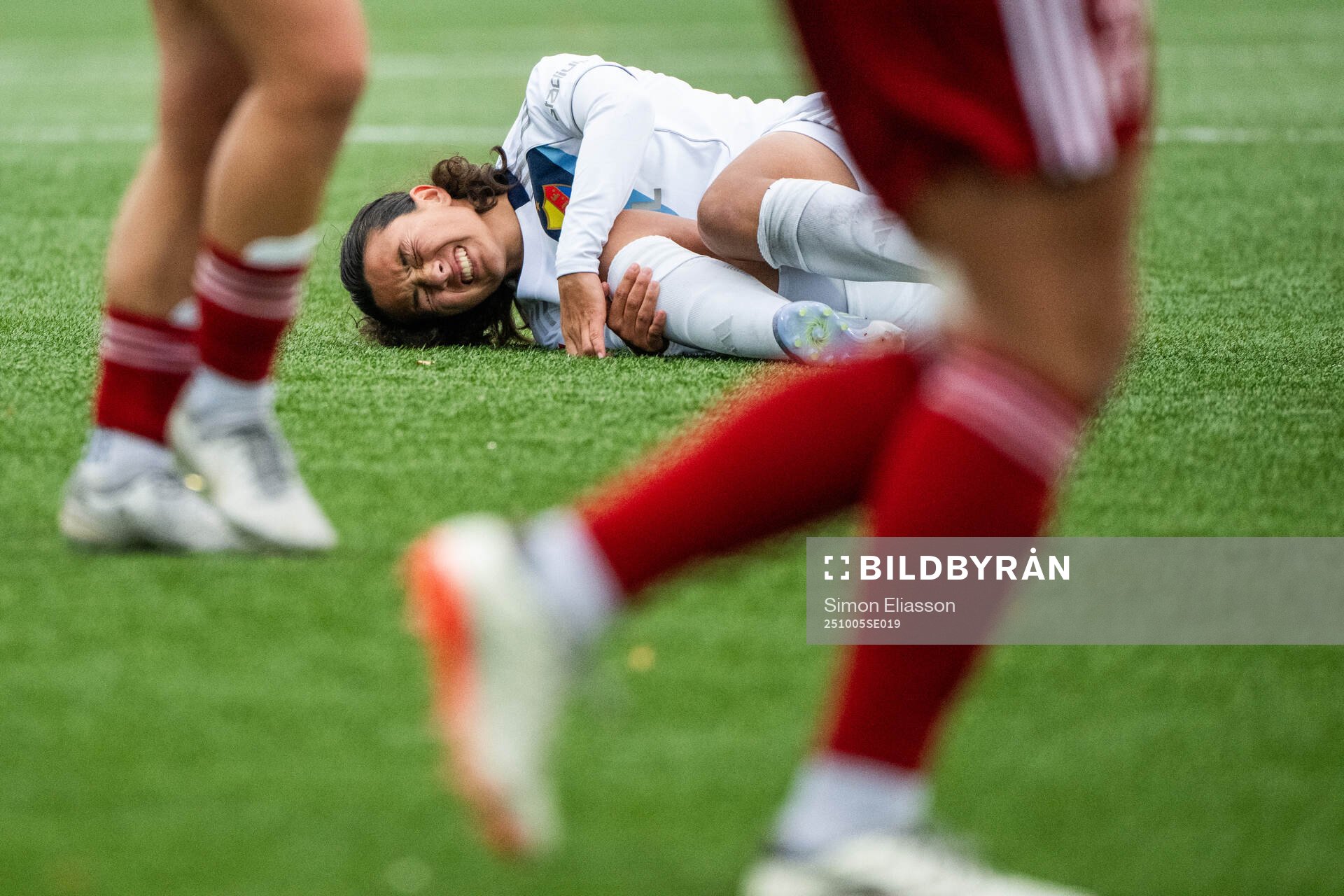 Djurgårdens Annika Svensson har ont