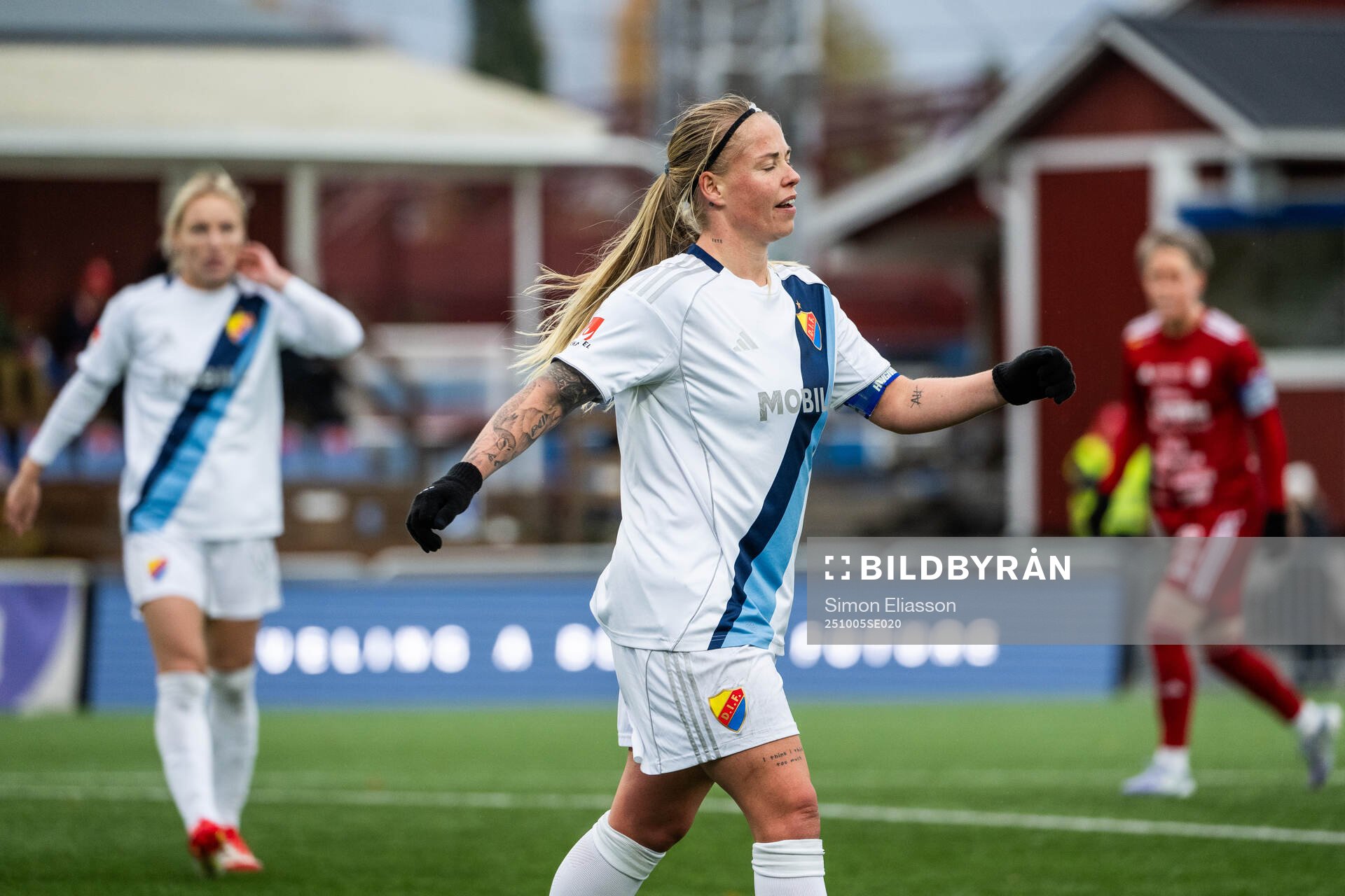 Djurgårdens Therese Åsland deppar