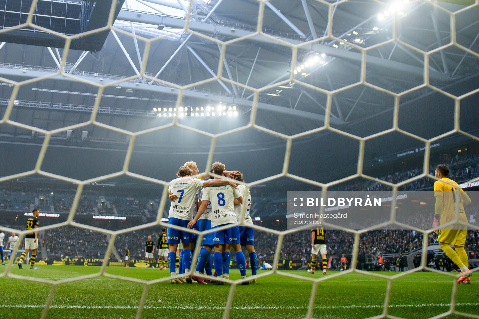 Värnamos spelare jublar