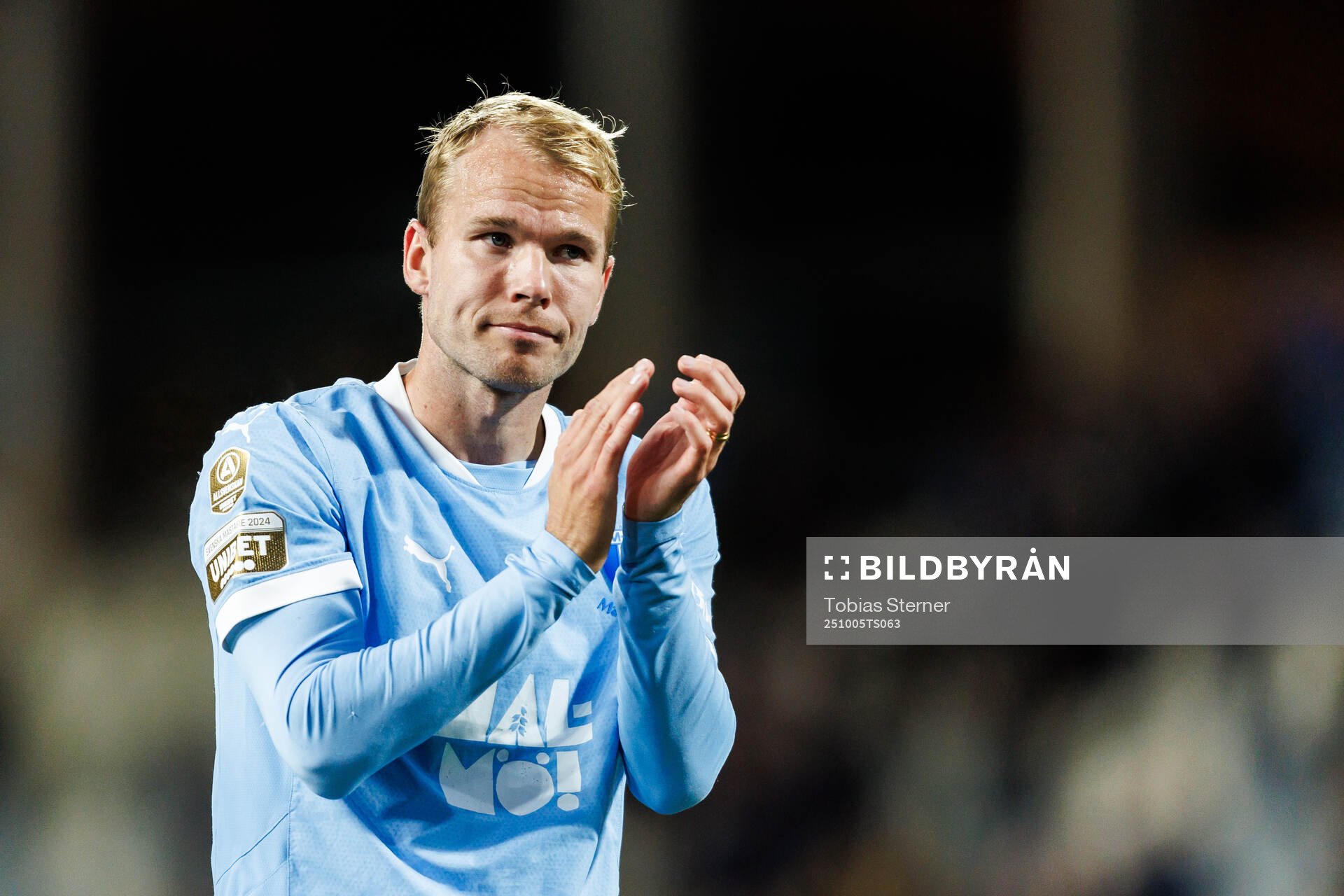 Malmö FFs Oscar Lewicki deppar