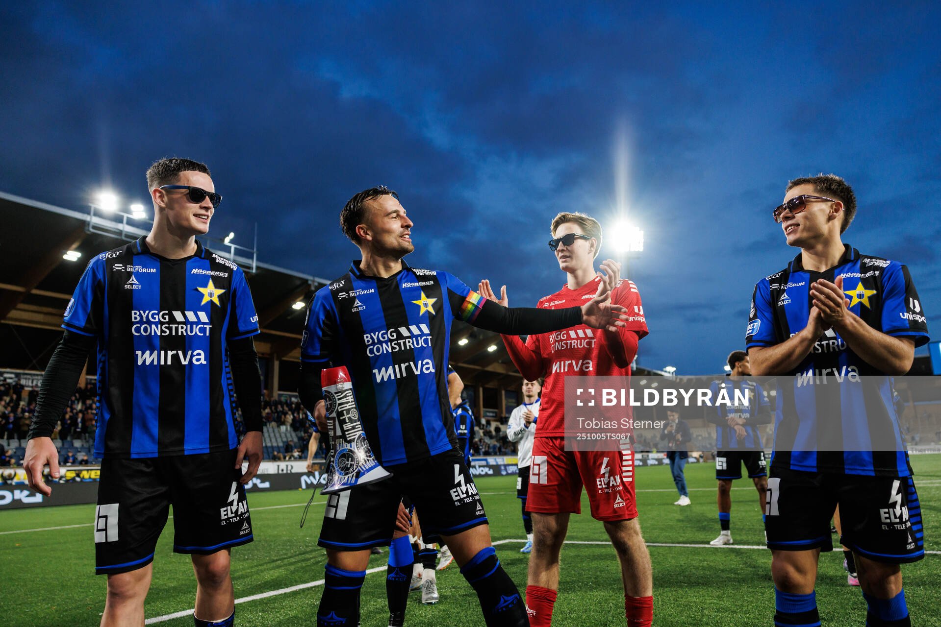 Sirius Robbie Ure, Henrik Rönnlöf Castegren, målvakt