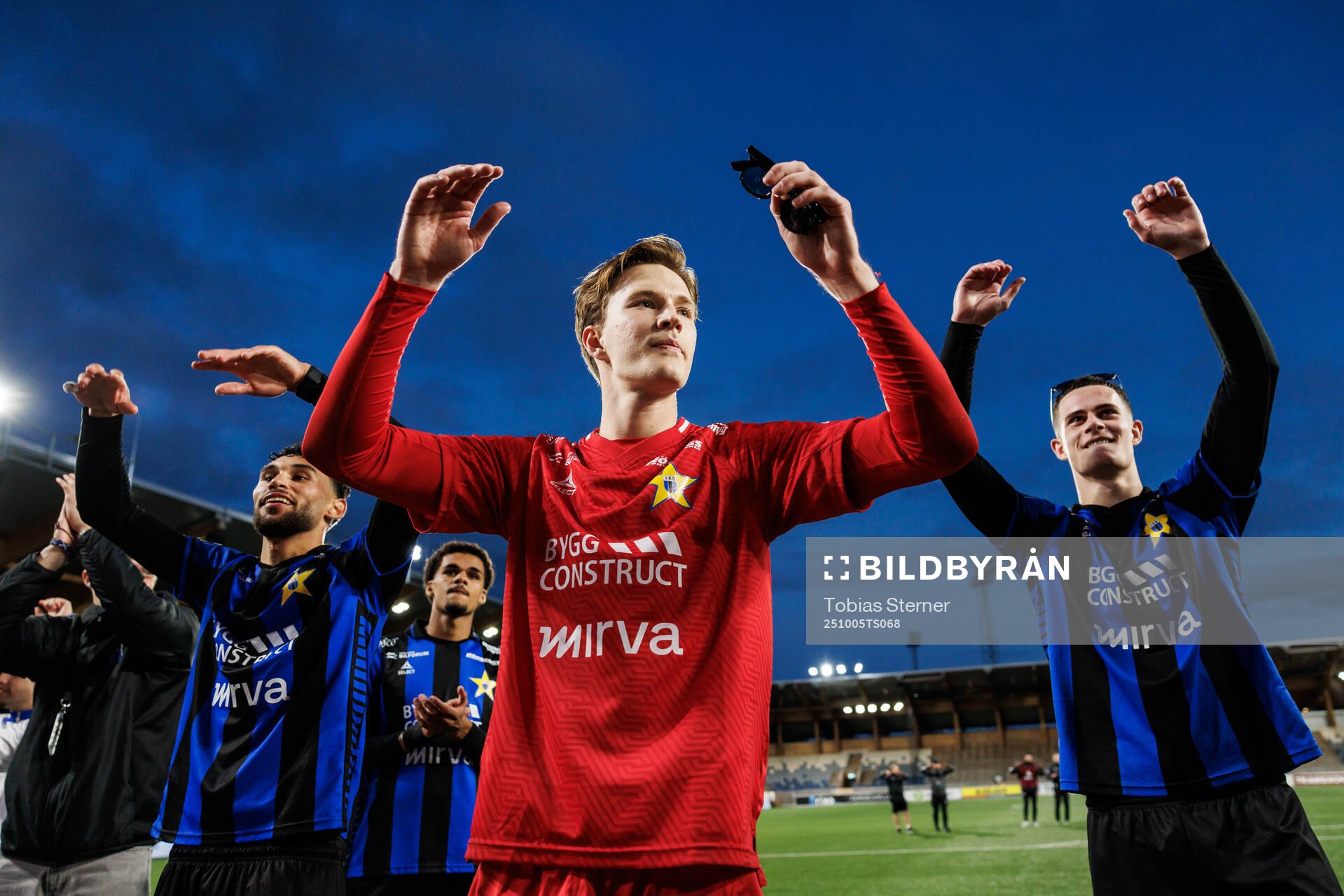 Sirius Joakim Persson, målvakt David Celic och Sirius