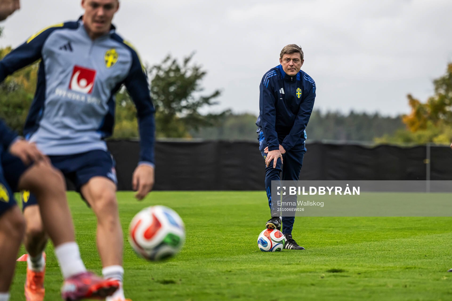Head coach Jon Dahl Tomasson of the Swedish national