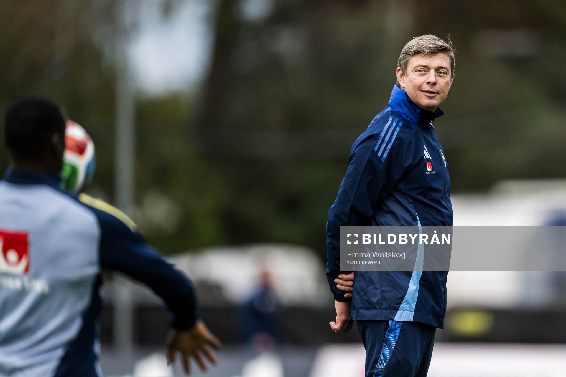 Head coach Jon Dahl Tomasson of the Swedish national