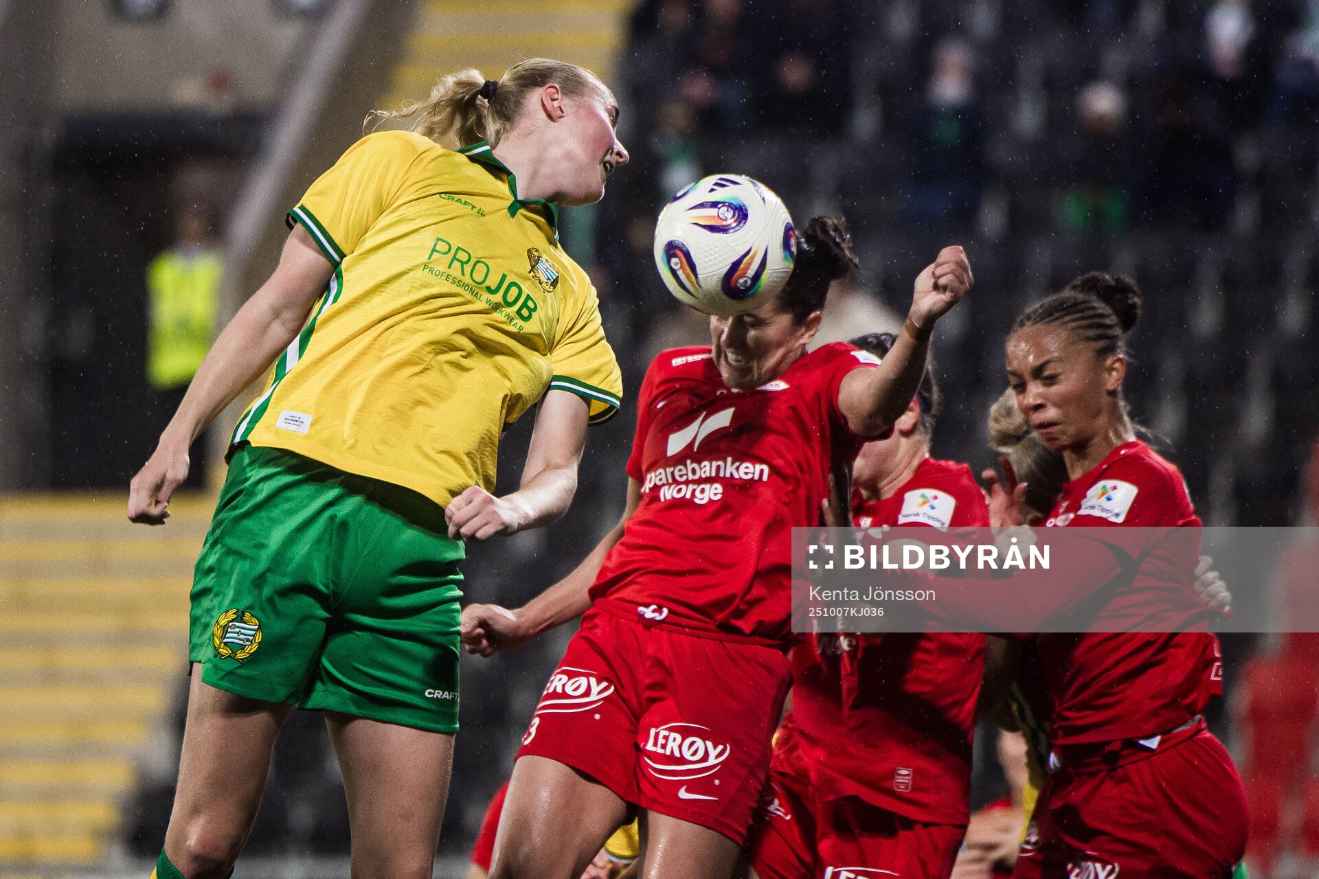 Emelie Bragstad of Hammarby and Brenna Lovera of Brann