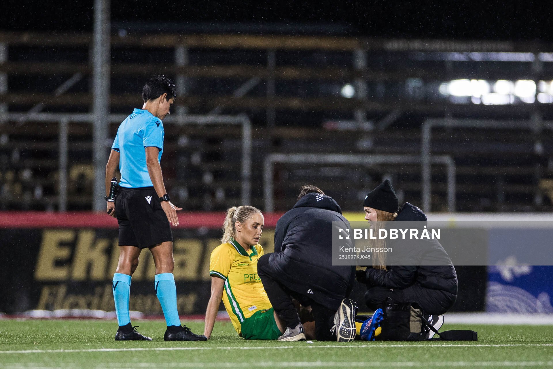 Alice Carlsson of Hammarby receives medical assistance