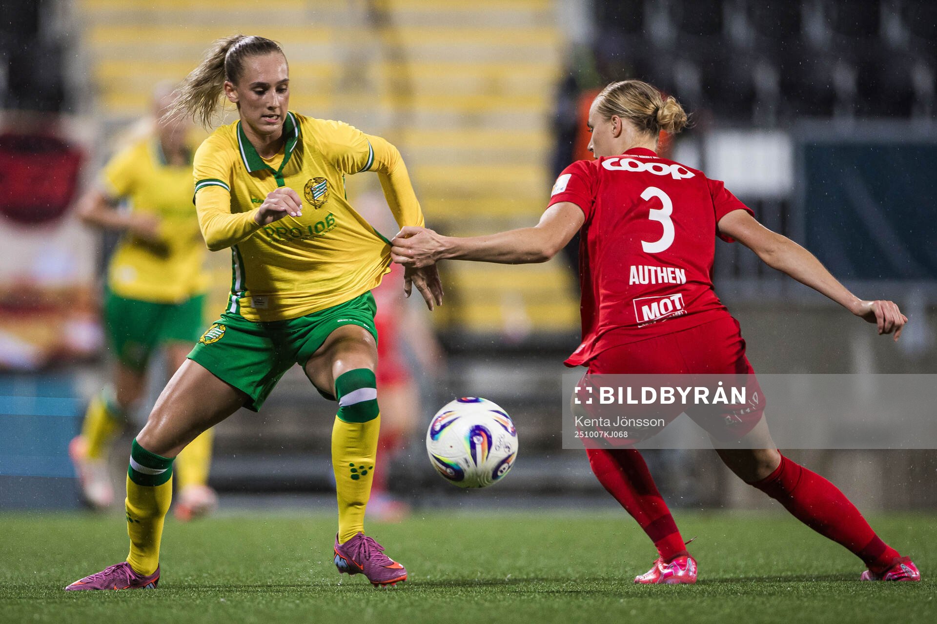 Ellen Wangerheim of Hammarby and Mia Authen of Brann