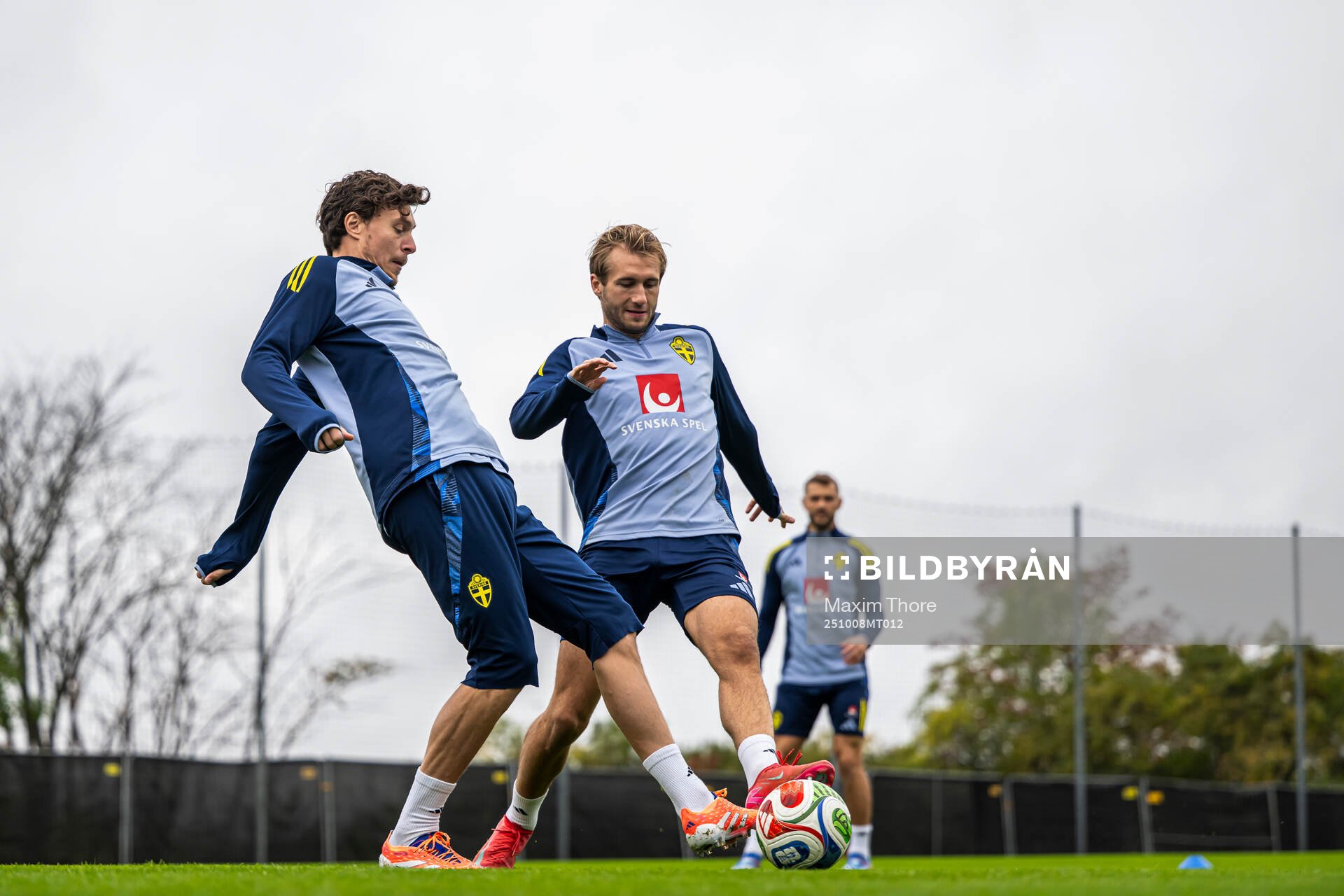 Victor Nilsson Lindelöf and Benjamin Nygren of the Swedish