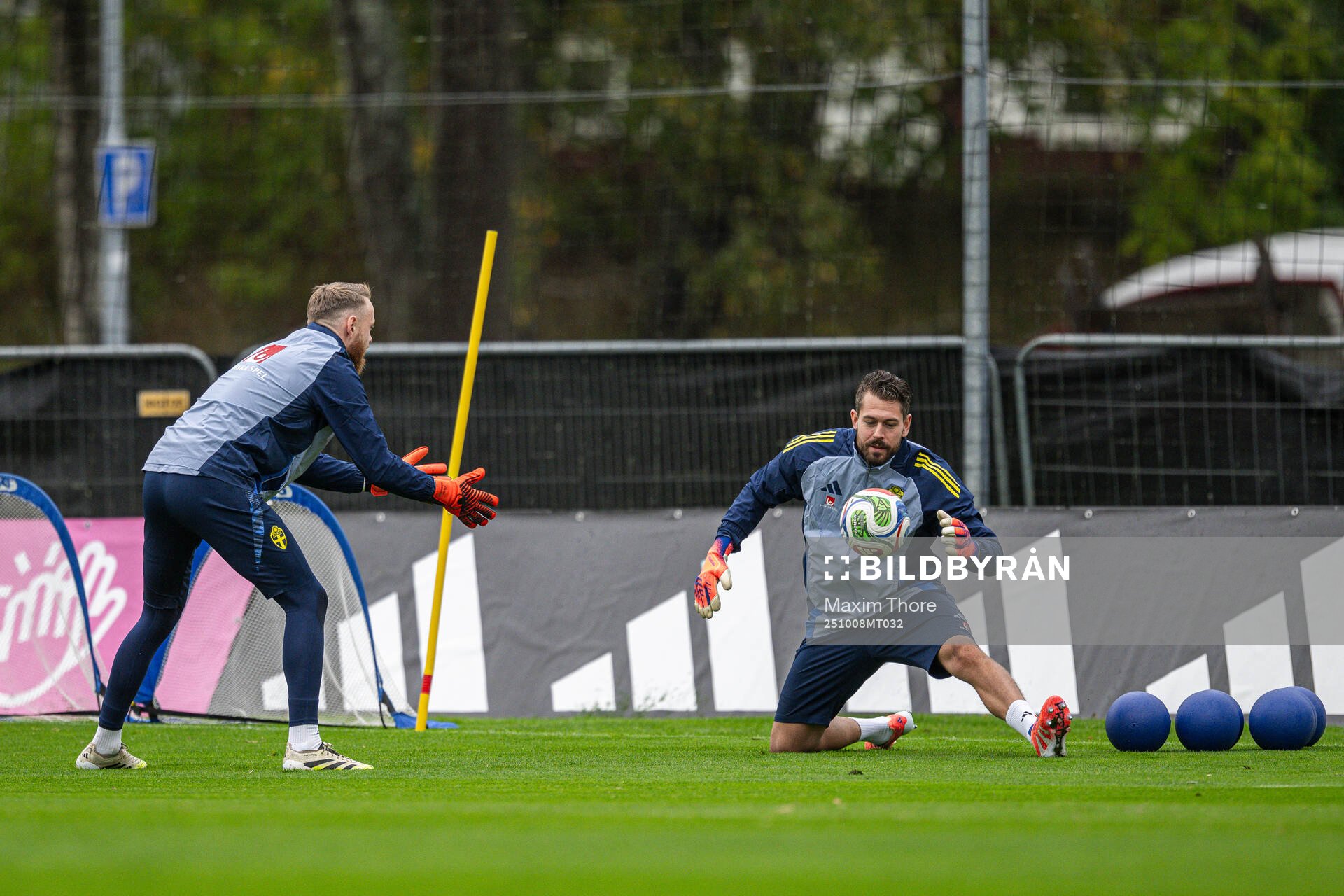 Goalkeeper Viktor Johansson and goalkeeper Kristoffer