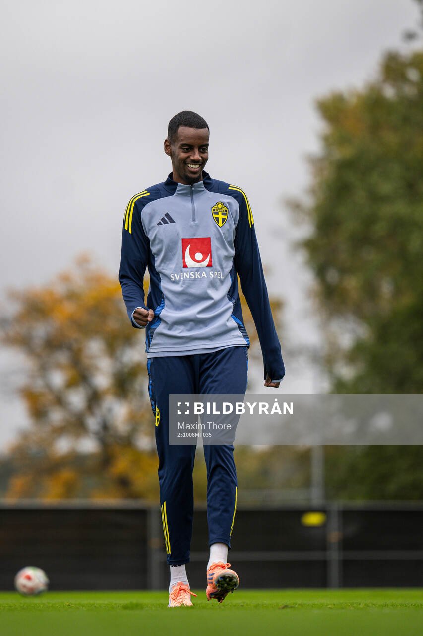 Alexander Isak of the Swedish men's national football team