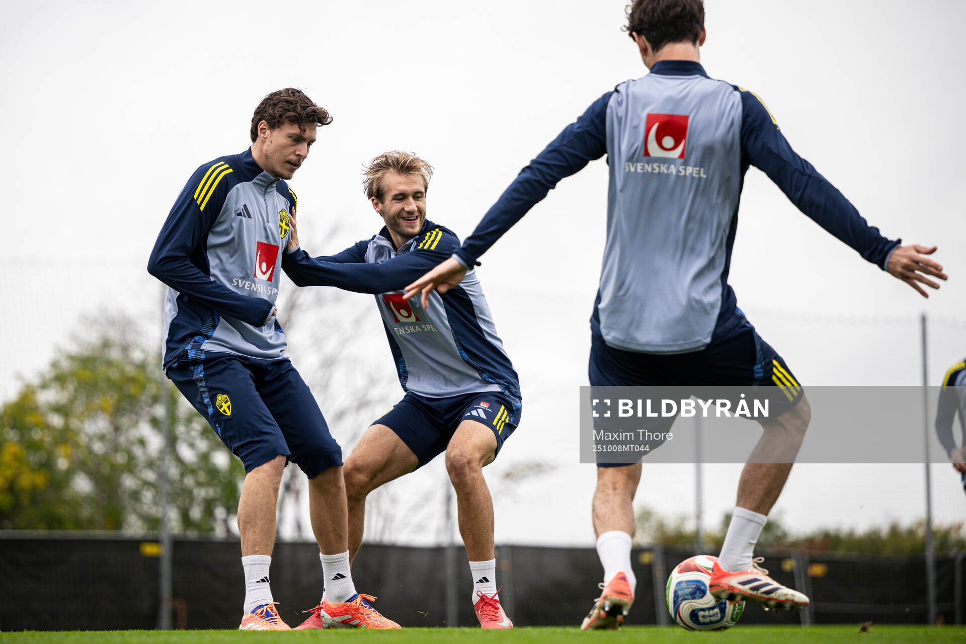 Victor Nilsson Lindelöf and Benjamin Nygren of the Swedish