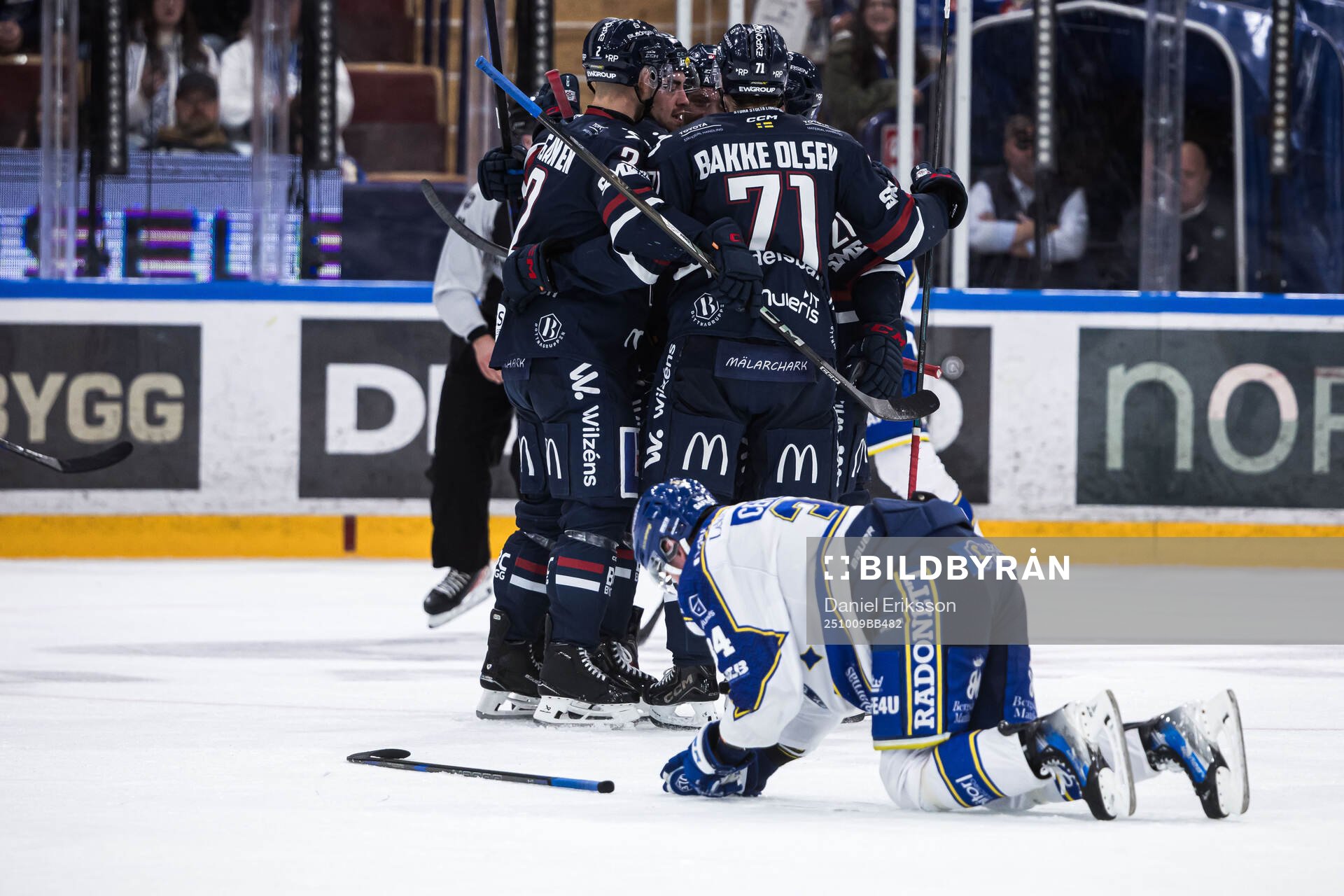 Linköpings Remi Elie jublar