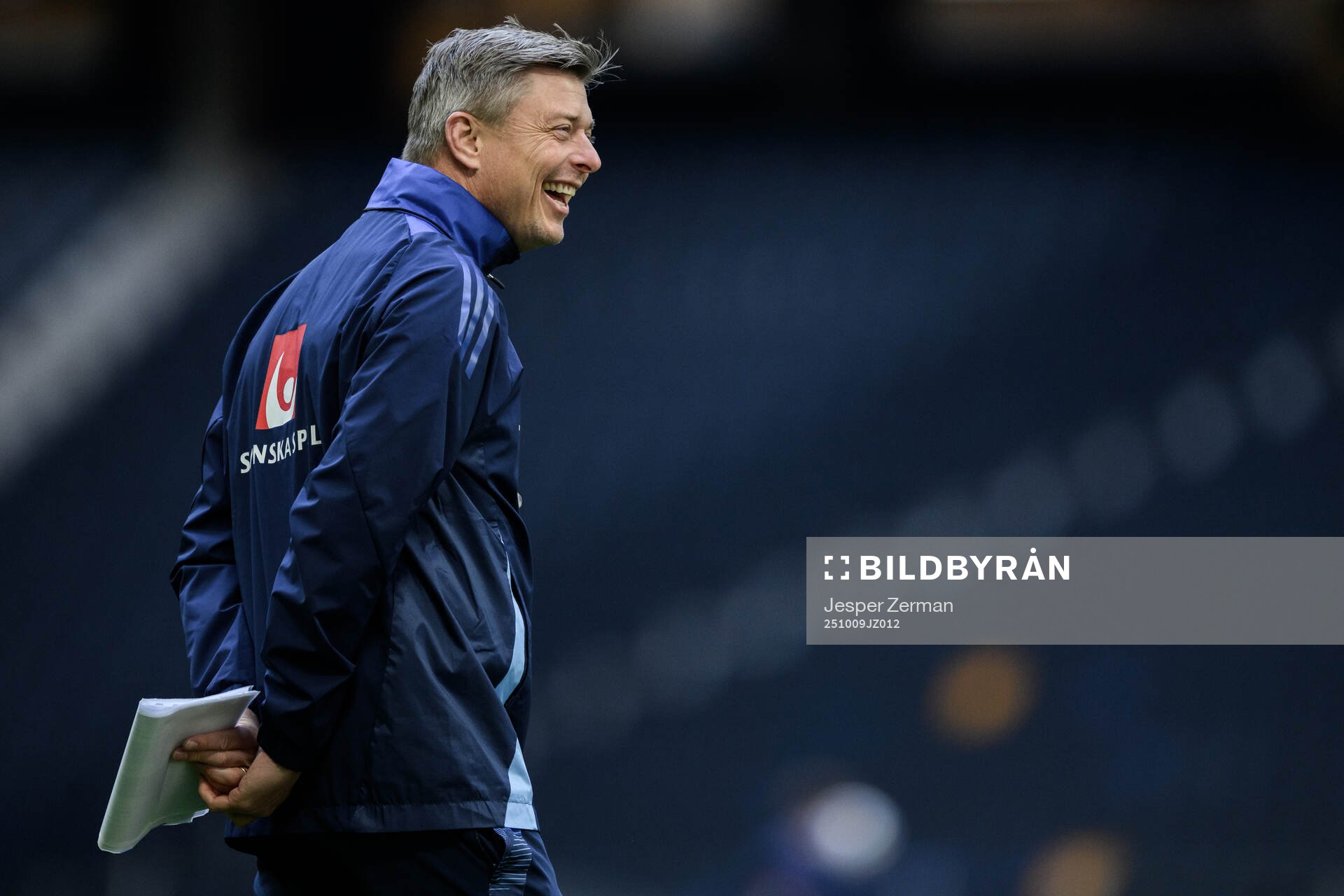 Head coach Jon Dahl Tomasson of the Swedish men's national