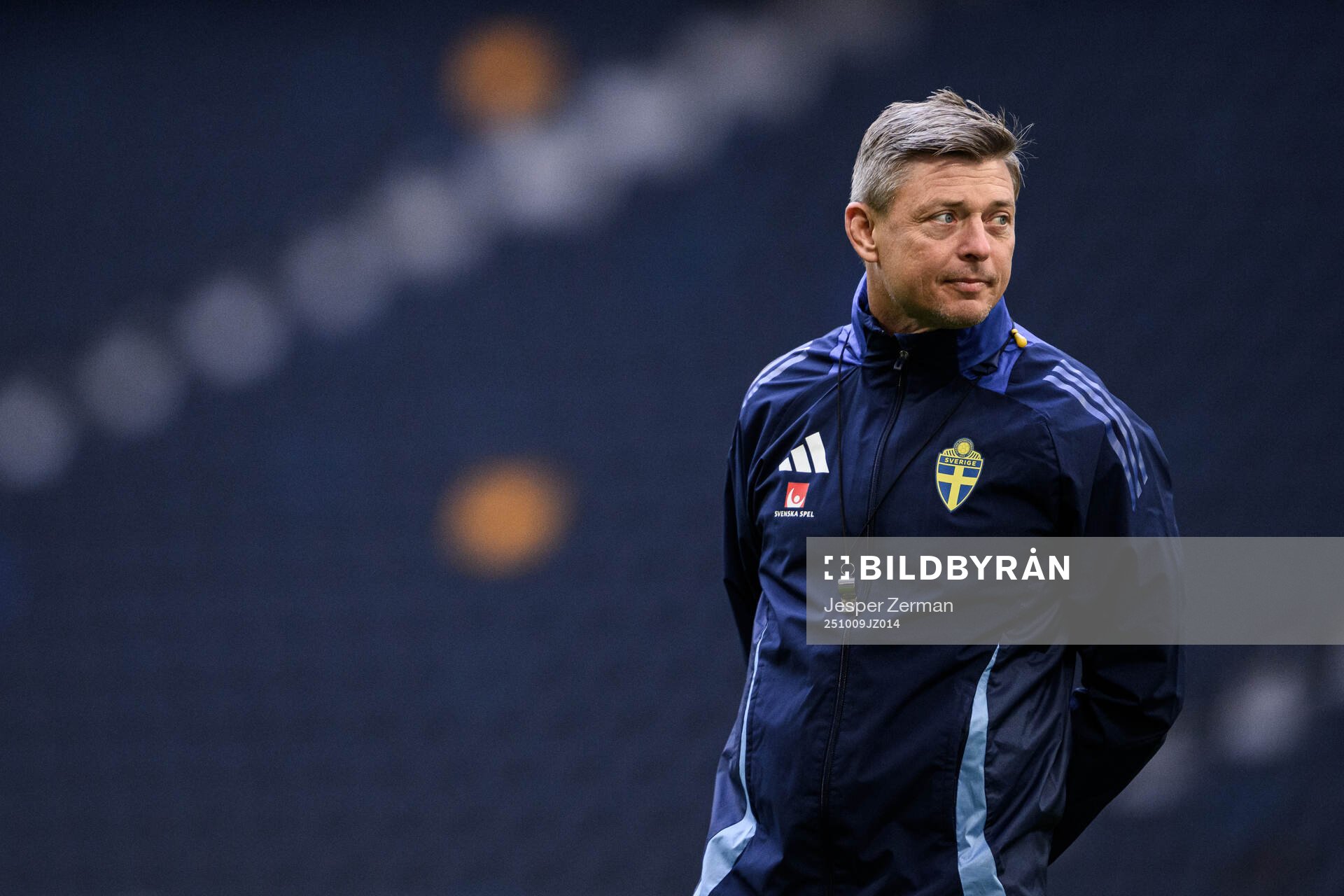 Head coach Jon Dahl Tomasson of the Swedish men's national