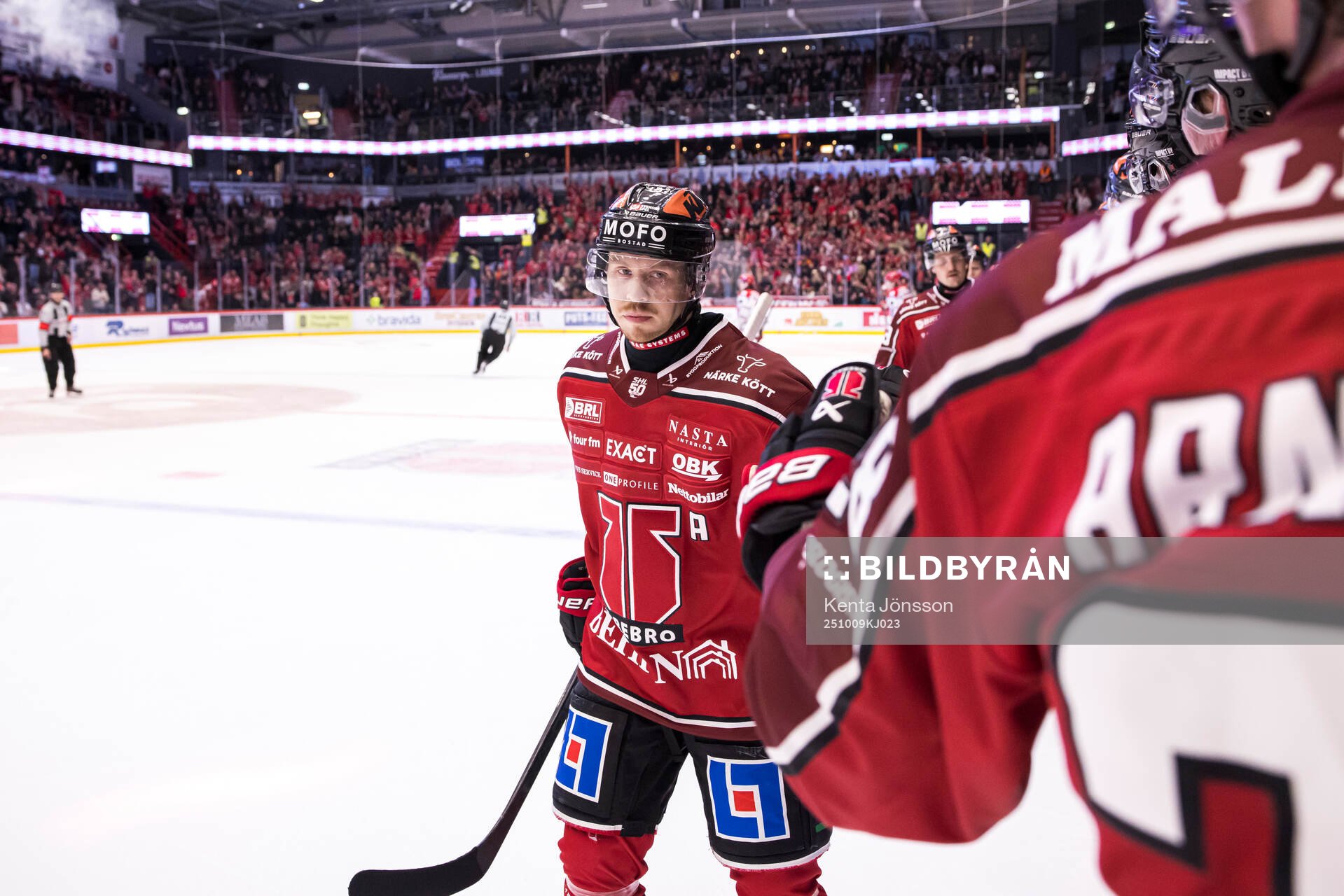 Örebros Kalle Kossila jublar