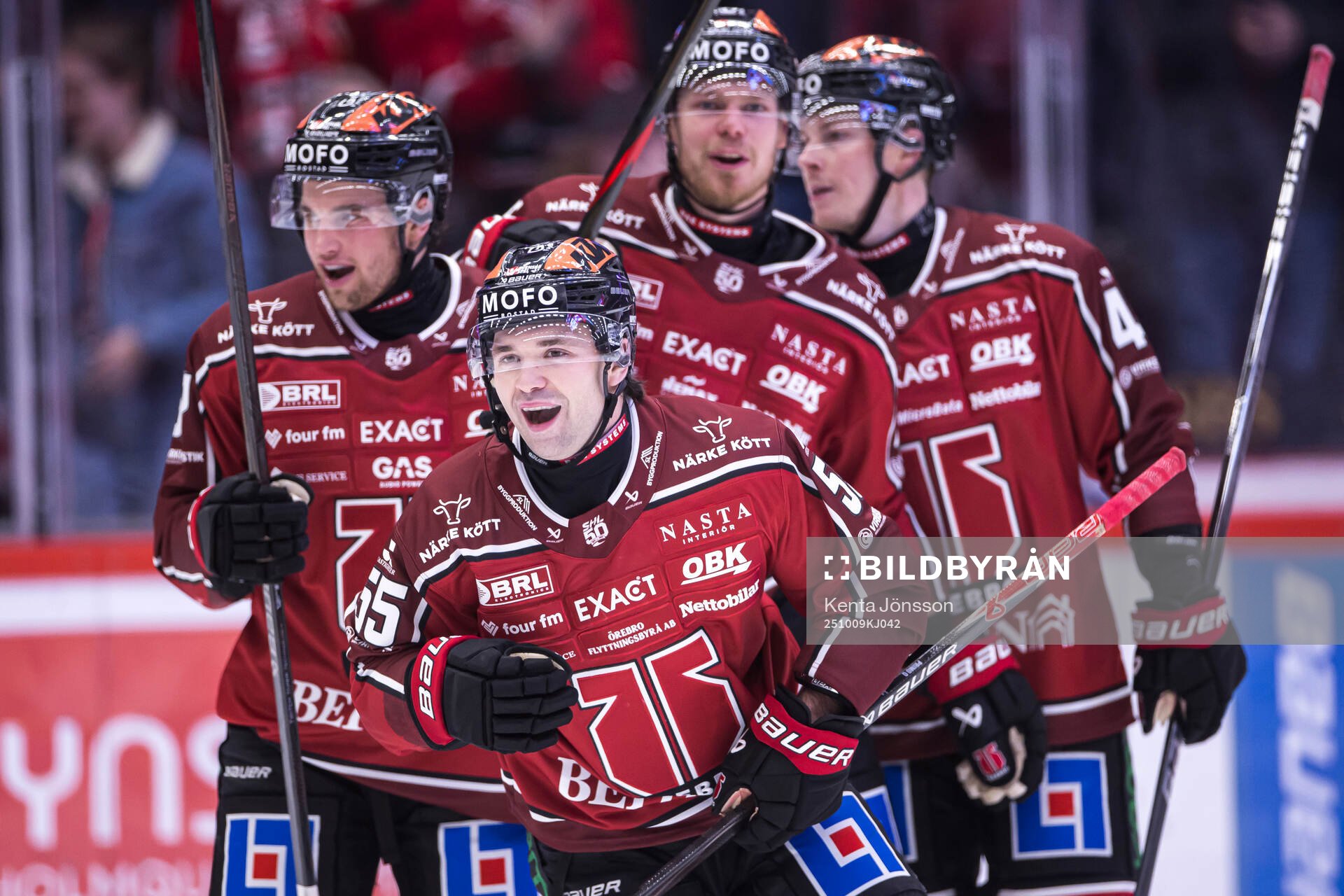 Örebros David Quenneville jublar