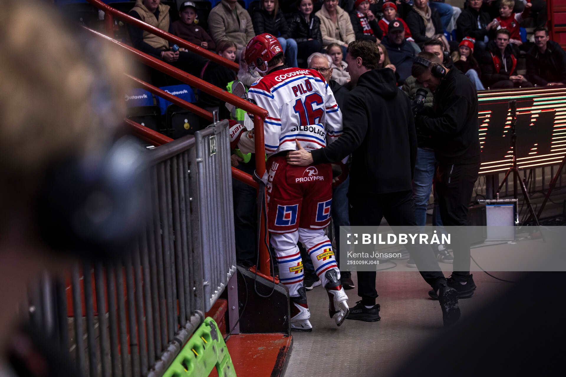Timrås Lukas Pilö lämnar