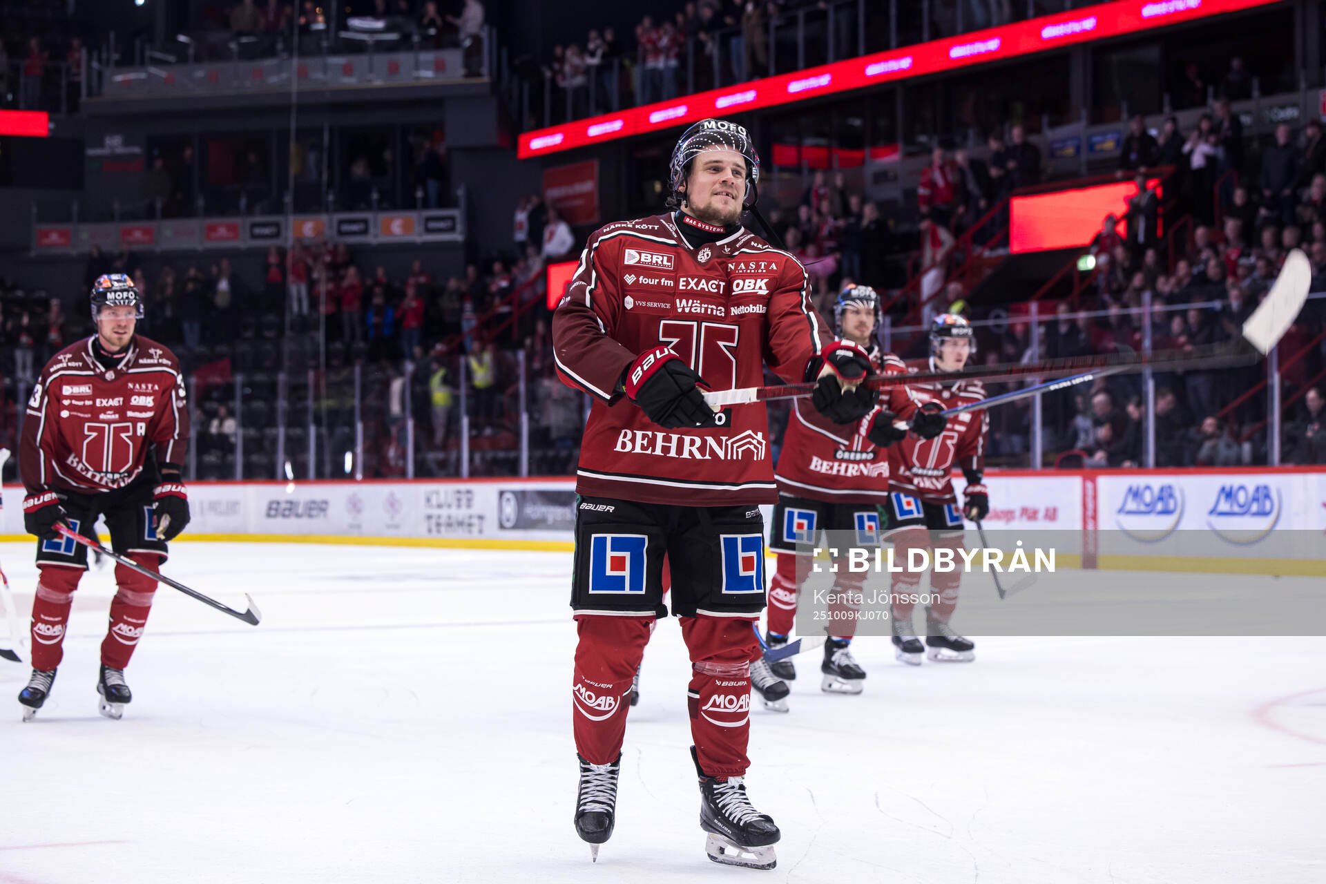 Örebros William Wikman jublar