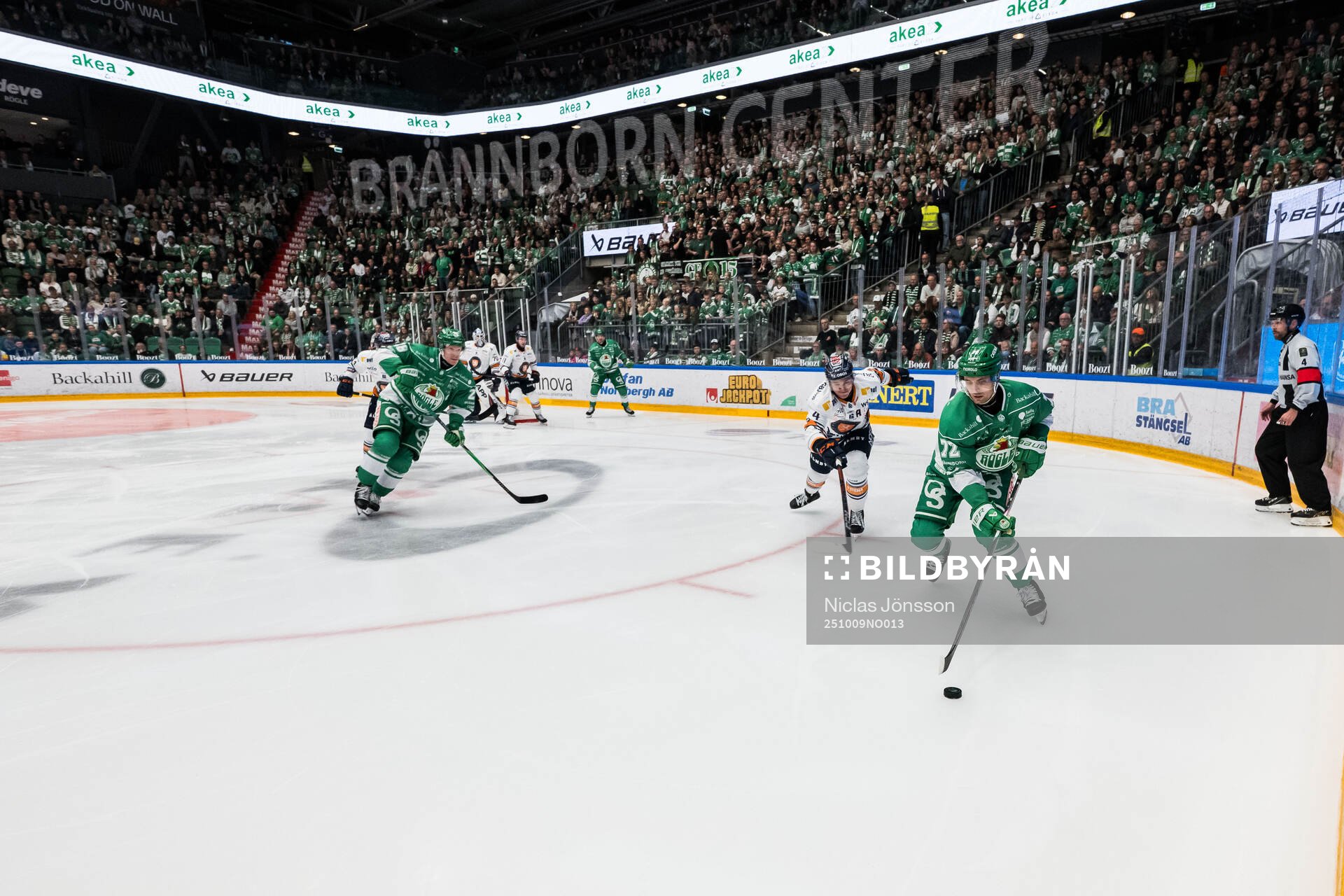 Växjös Keegan Lowe och Rögles Daniel Zaar