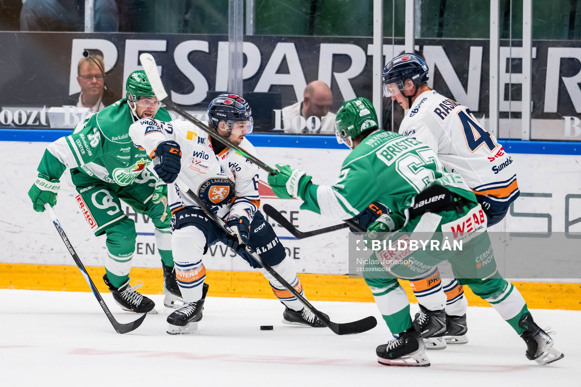 Rögles Lukas Ekeståhl-Jonsson och Växjös Manuel Ågren