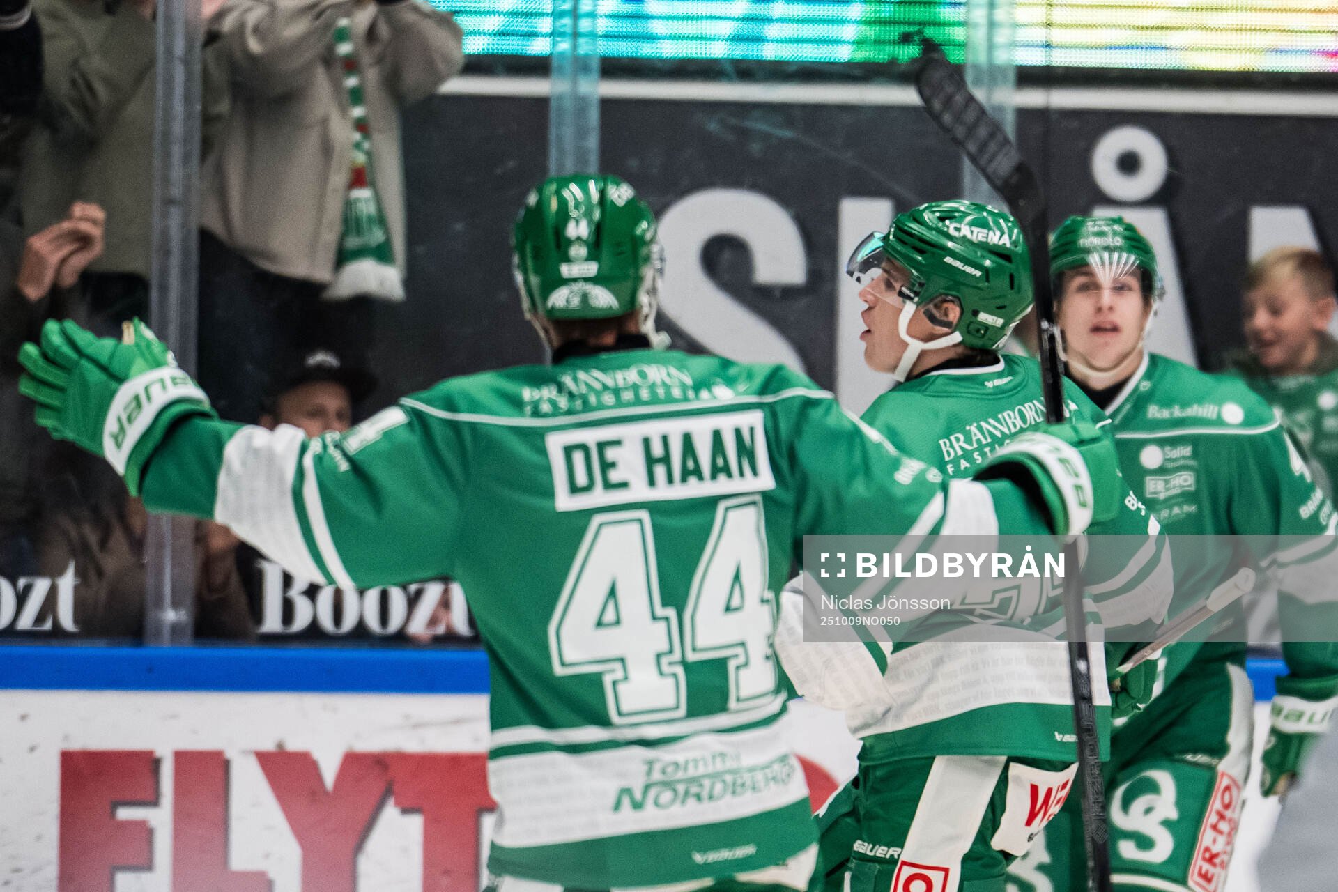 Rögles Isac Solberg jublar