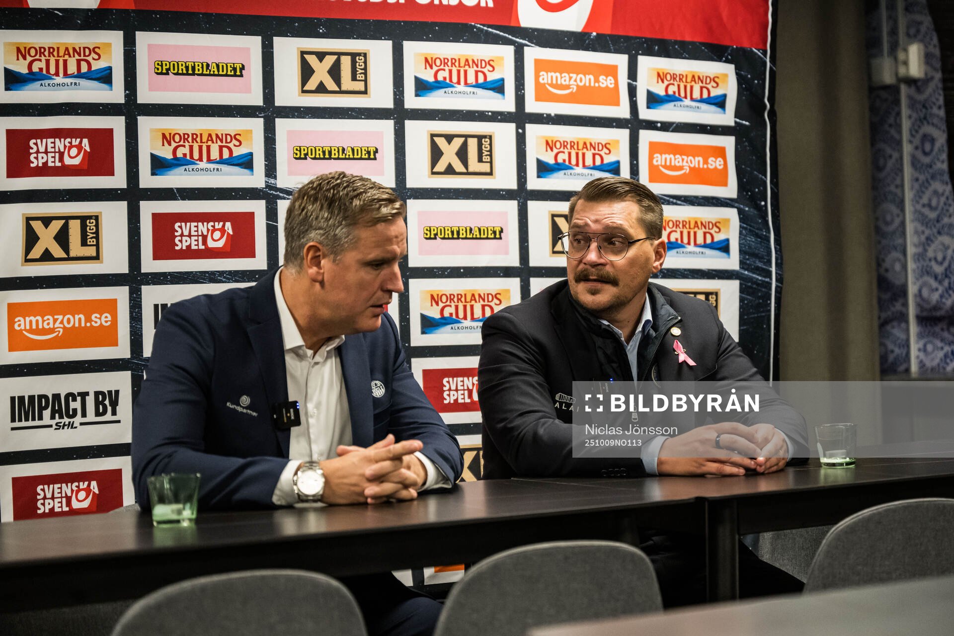 Rögles tränare Dan Tangnes och Växjös tränare Björn