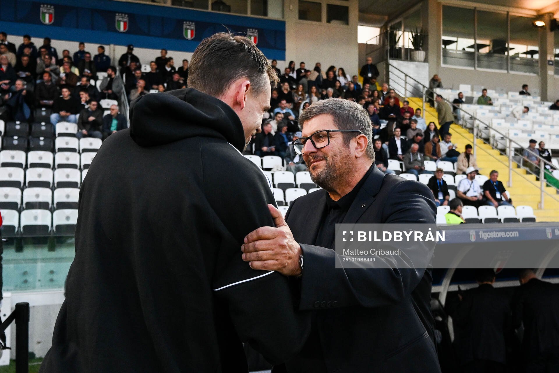 Head coach Daniel Bäckström of Sweden and head coach