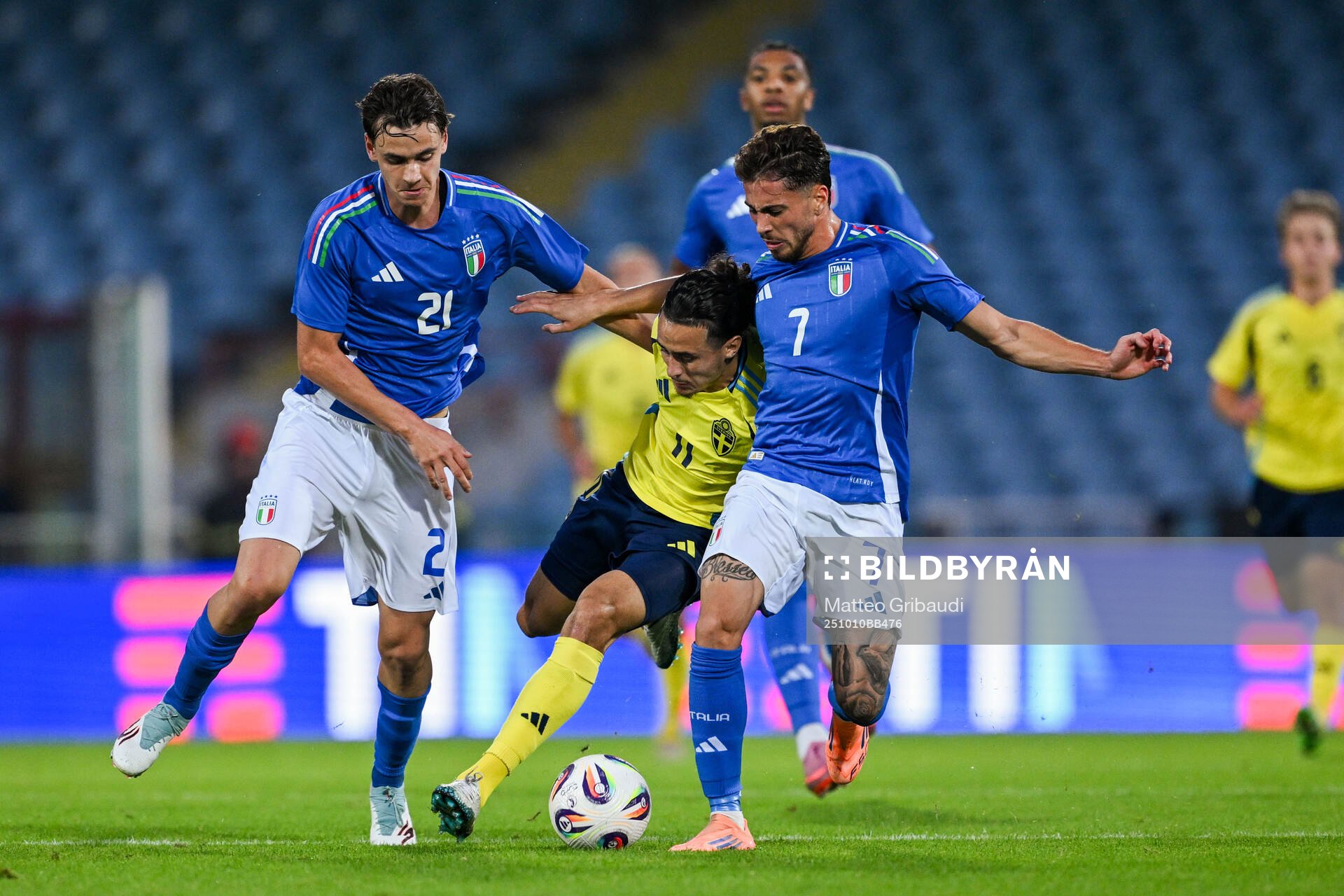Amin Boudri of Sweden against Niccolo Pisilli and Luigi