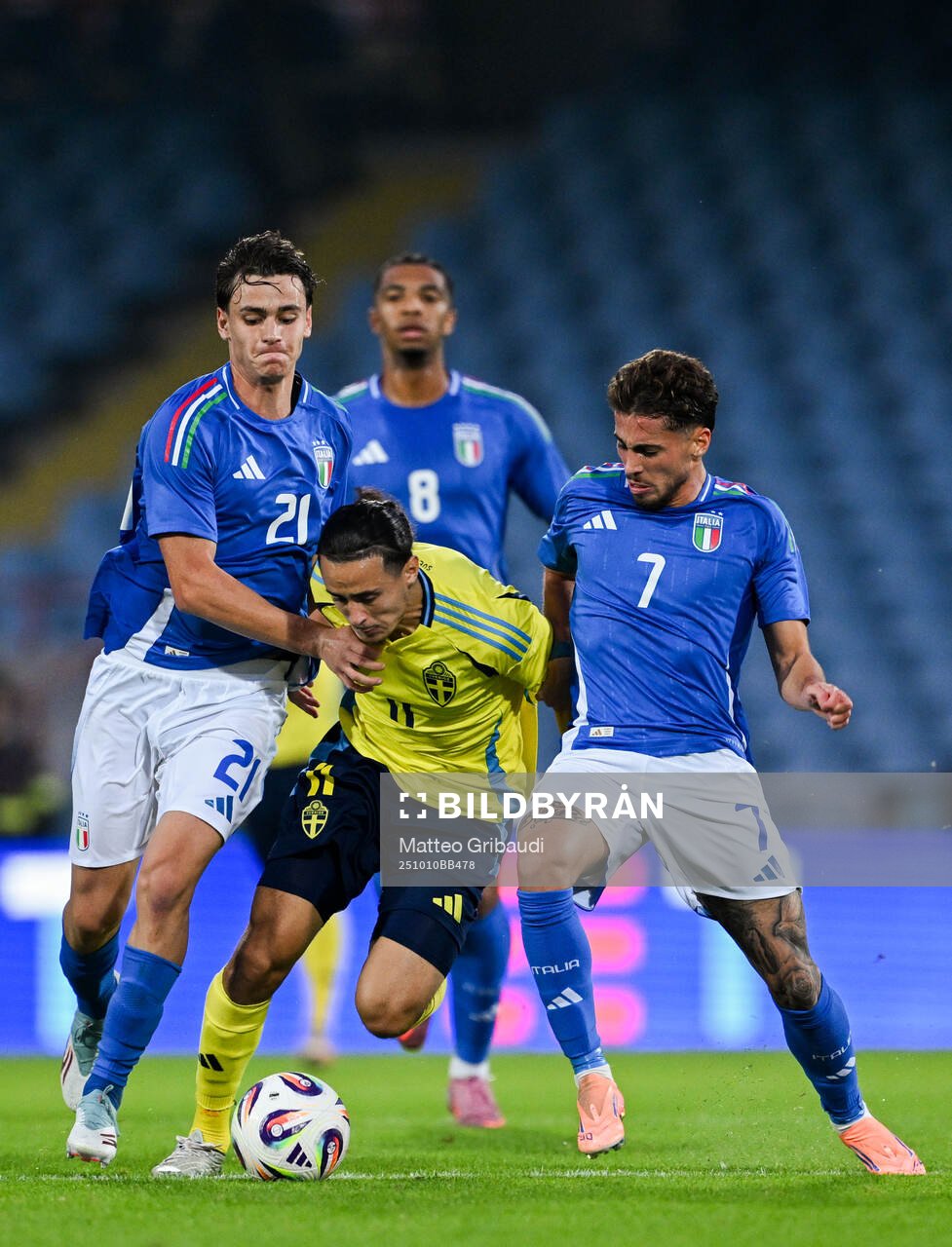 Amin Boudri of Sweden against Niccolo Pisilli and Luigi