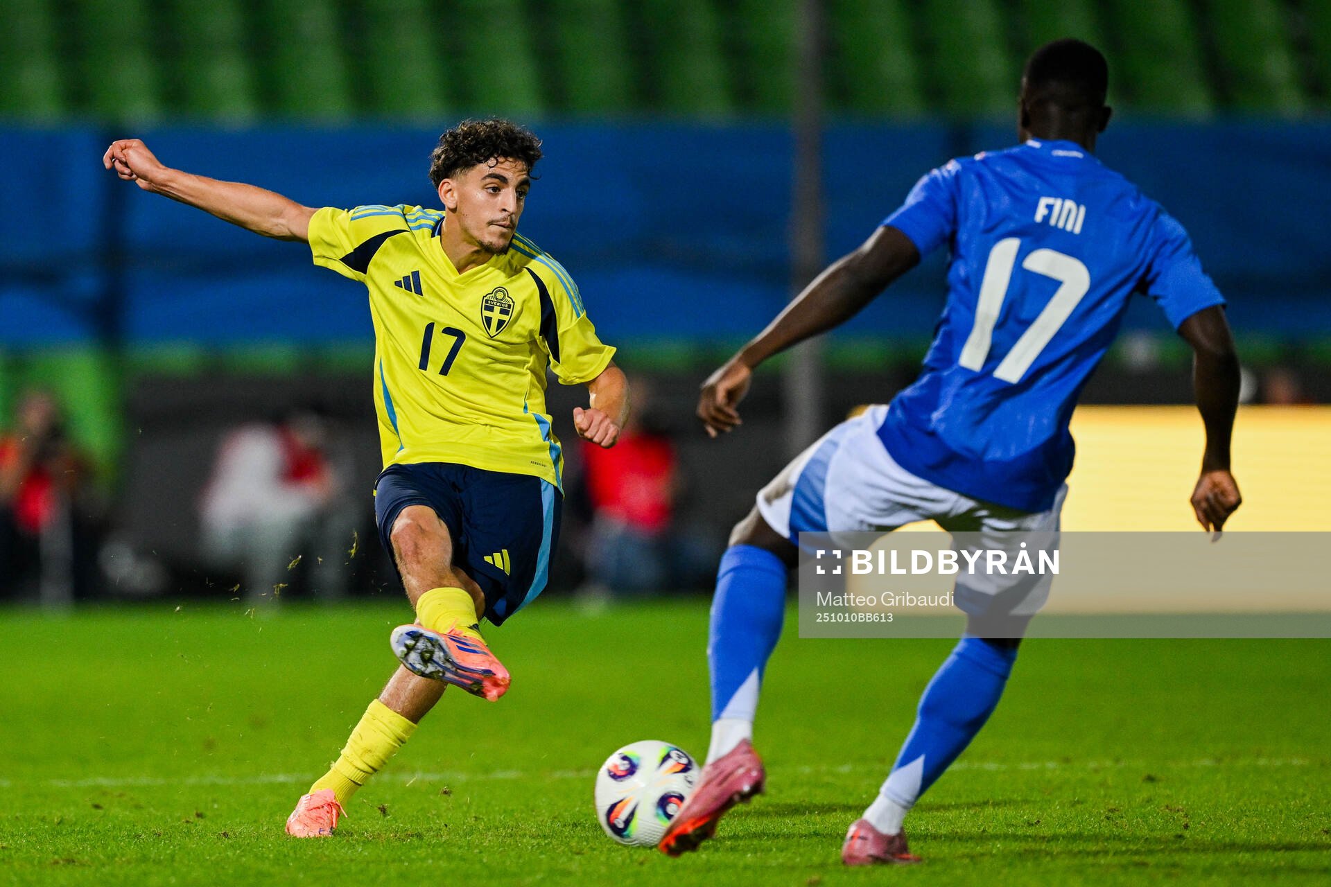 Taha Ayari of Sweden