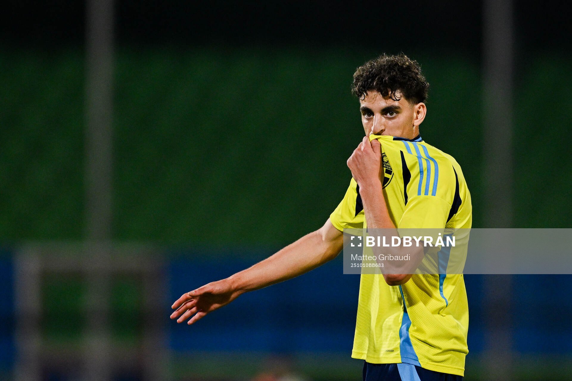 Taha Ayari of Sweden looks dejected