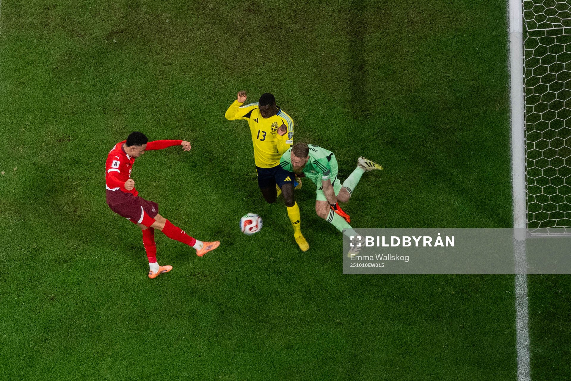 Ruben Vargas of Switzerland against Ken Sema and goalkeeper