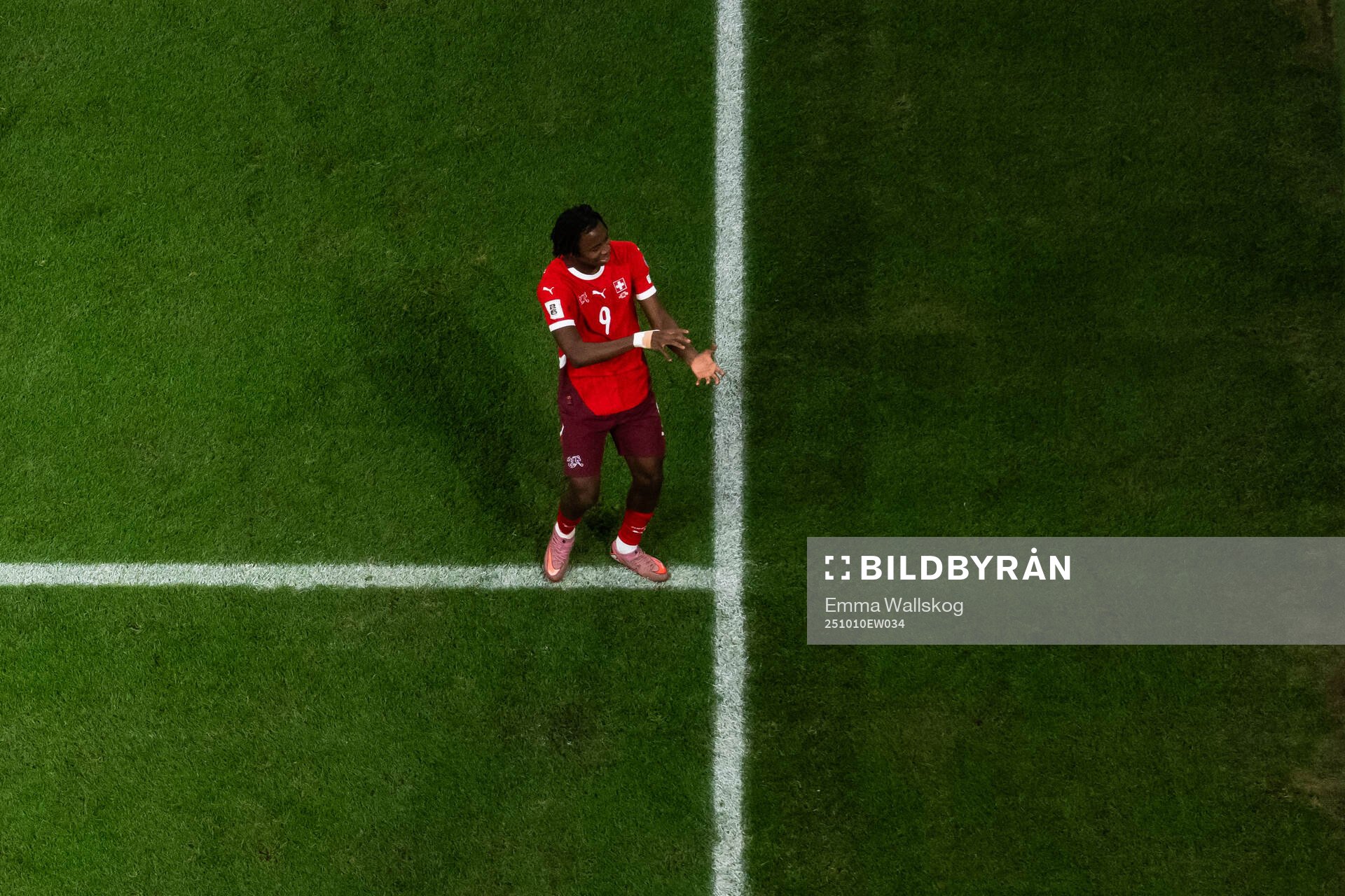 Johan Manzambi of Switzerland celebrates