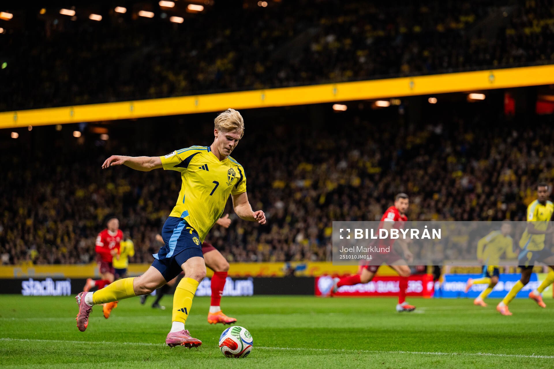 Lucas Bergvall of Sweden