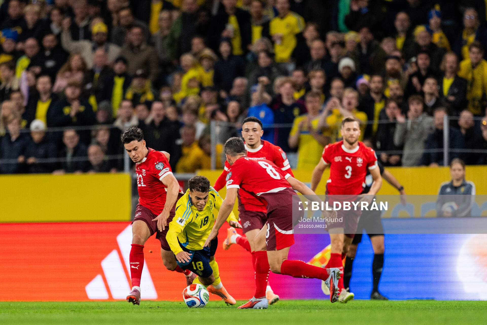 Yasin Ayari of Sweden against Fabian Rieder and Remo
