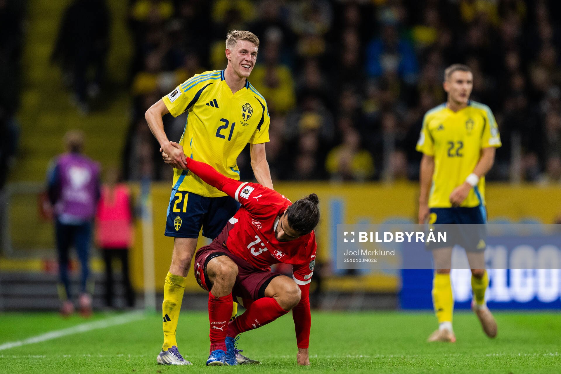 Alexander Bernhardsson of Sweden and Ricardo Rodriguez of