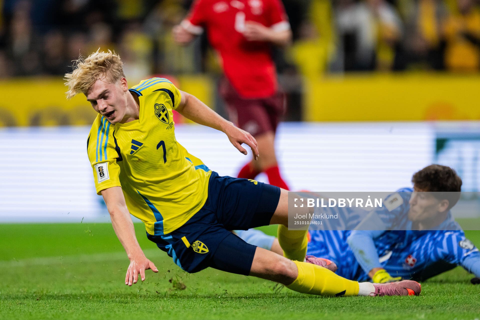 Lucas Bergvall of Sweden