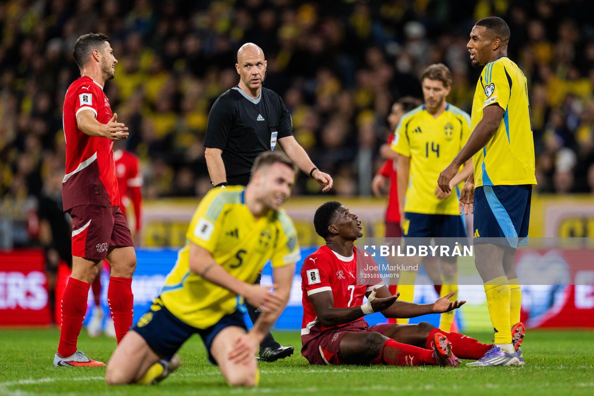 Breel Embolo of Switzerland, Gabriel Gudmundsson and Isak